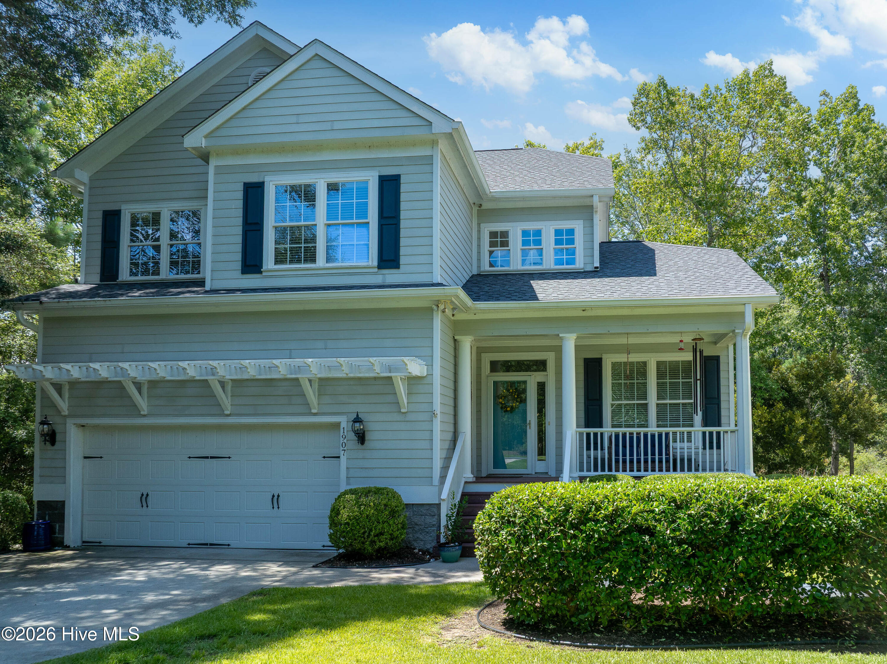 100563119 | Photo 64