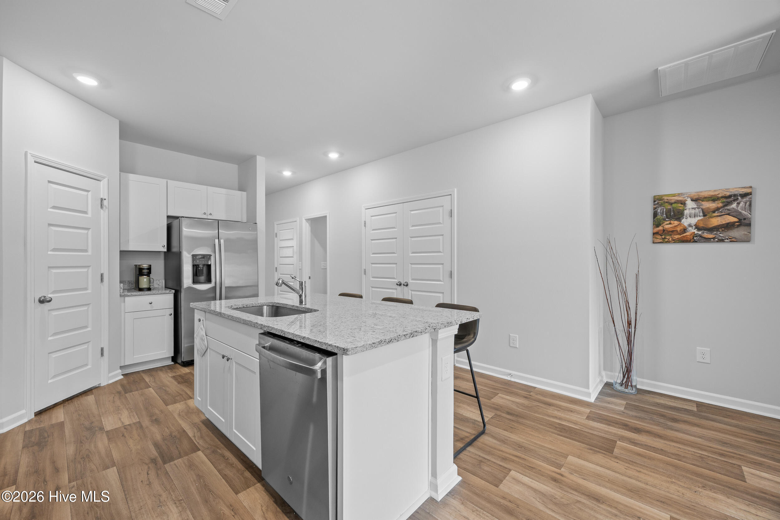 100554337 | Photo 16