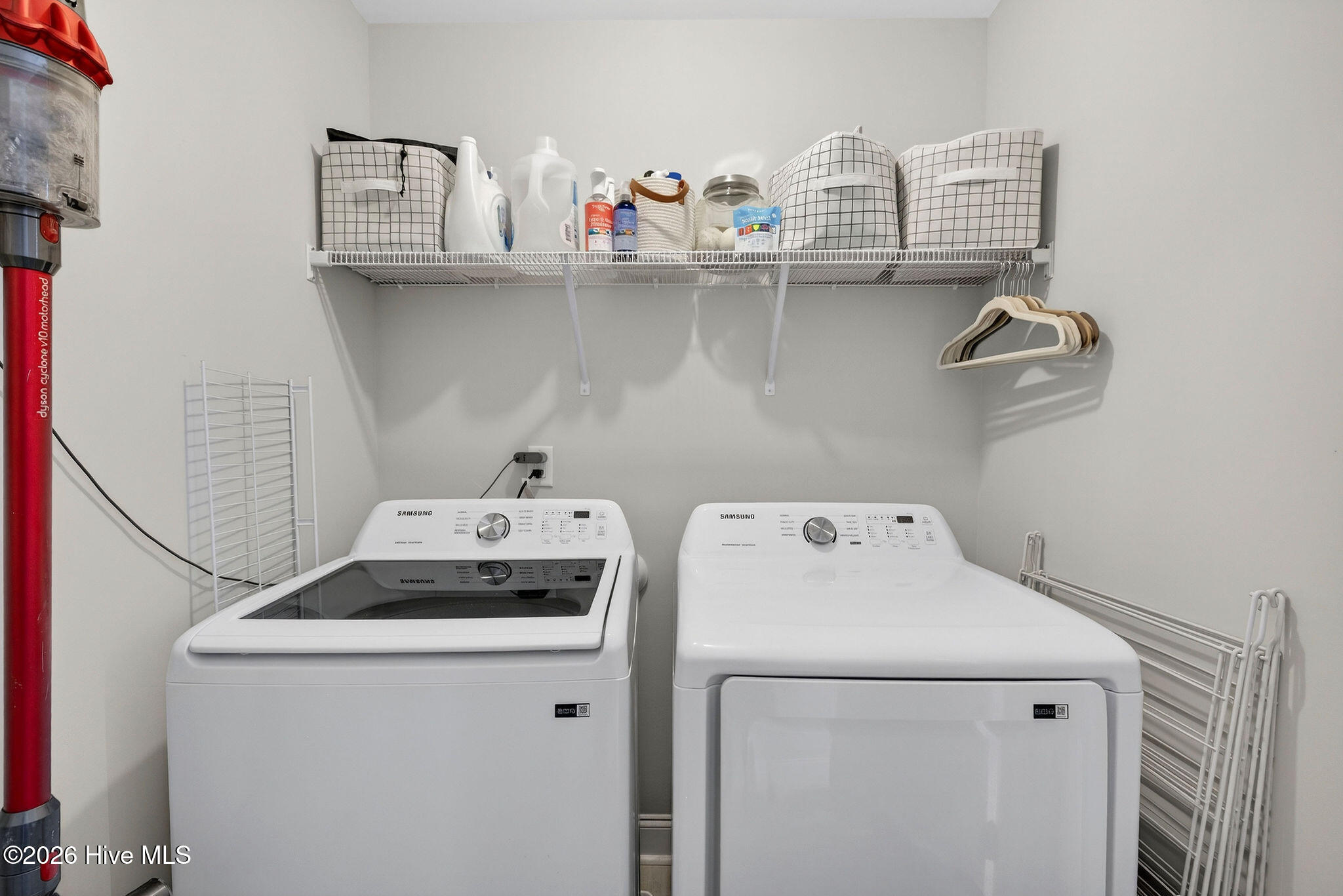 100563474 | Photo 25