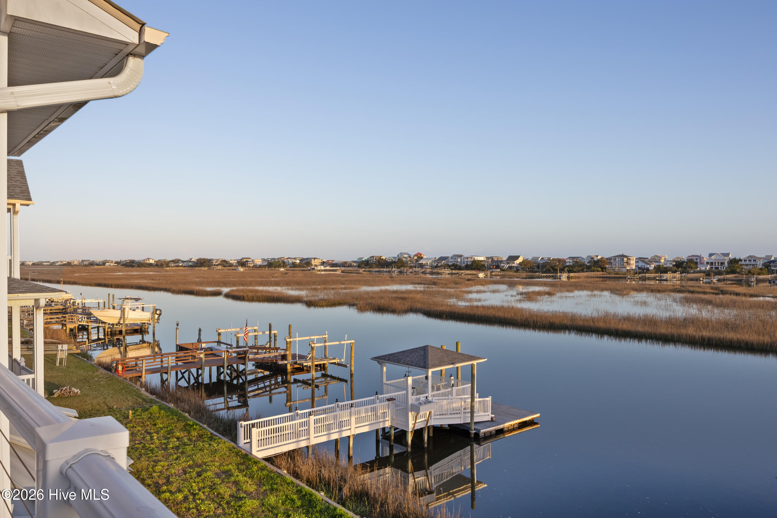 100564811 | Photo 55