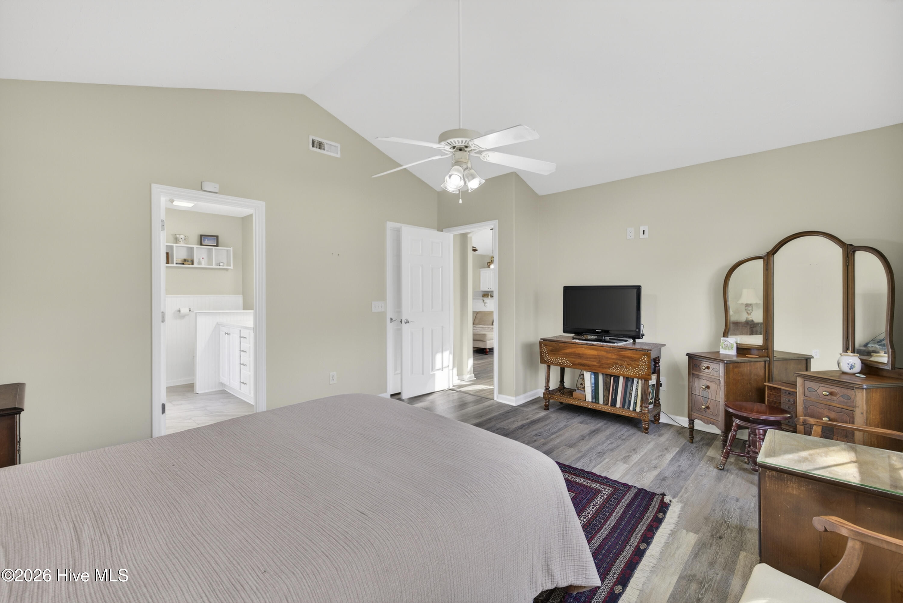 100553252 | Photo 18