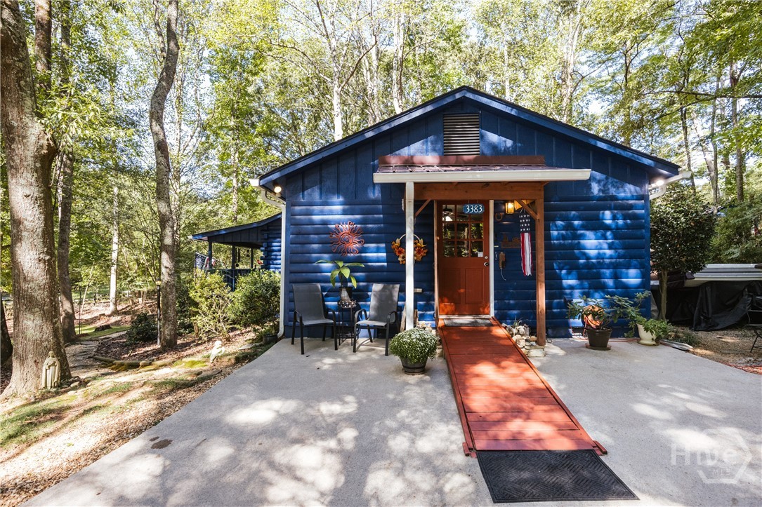 3383 Wolf Drive