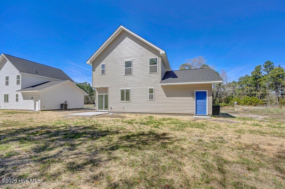 100561464 | Photo 25