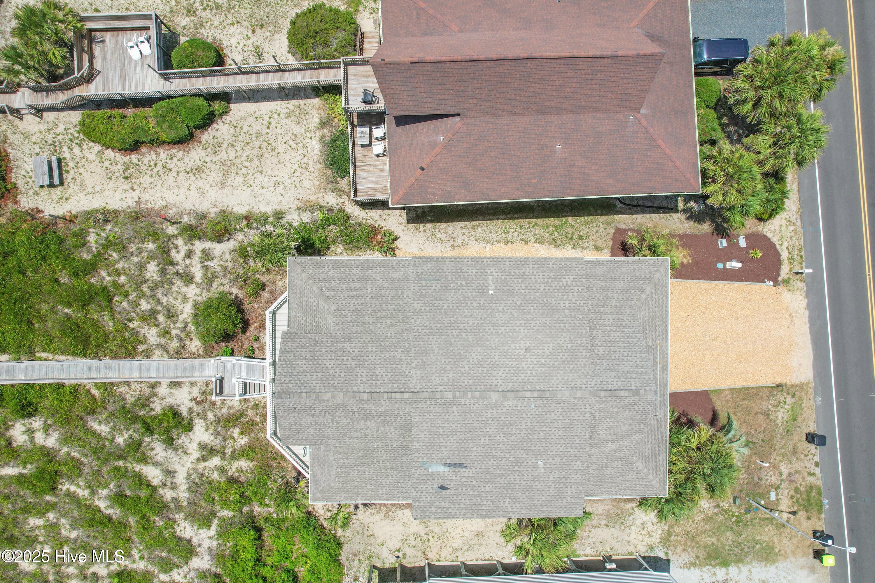 100519693 | Photo 60