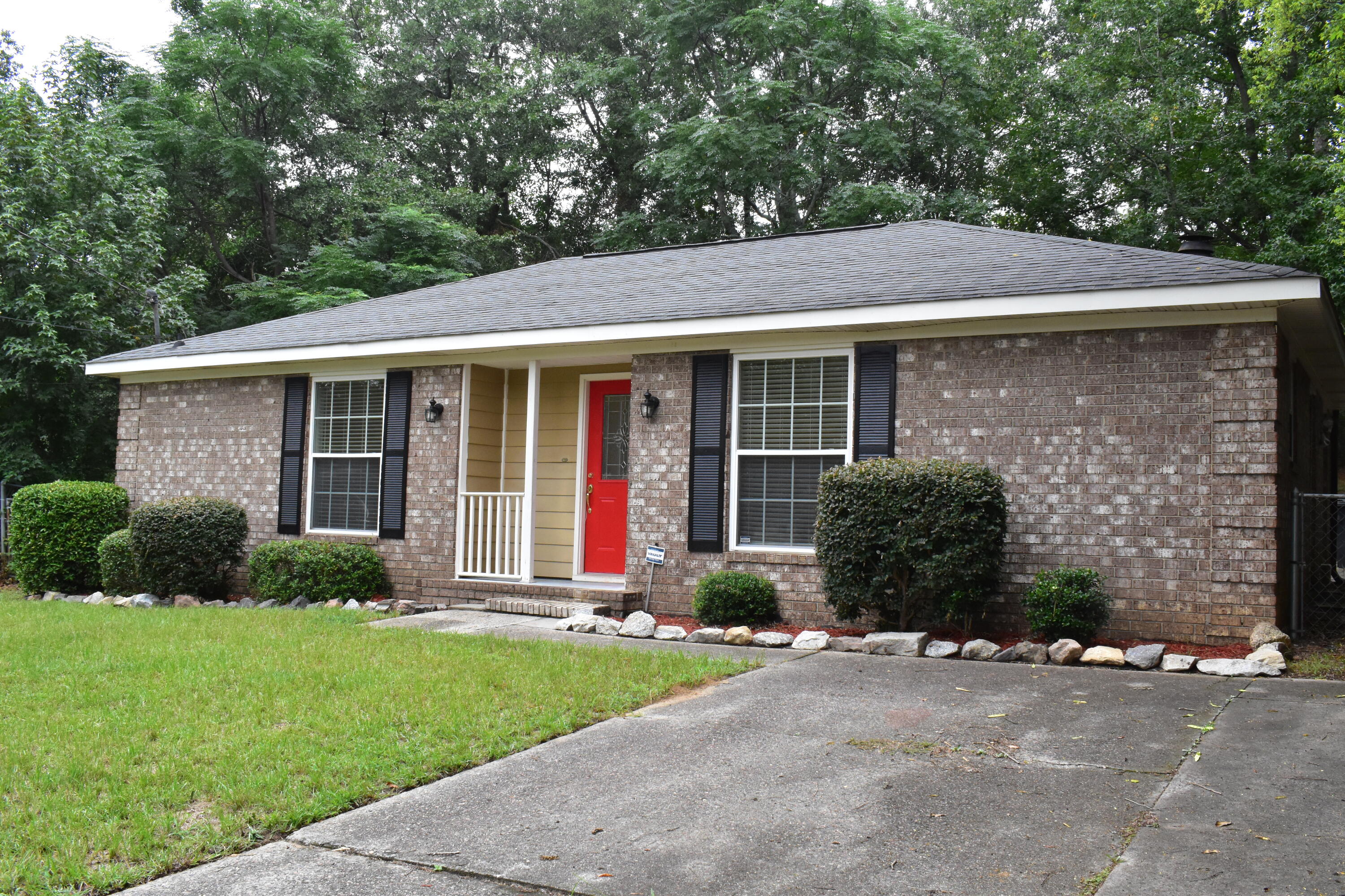 Homes for sale in Augusta, GA | 2217 Buckingham Dr, Augusta, GA 30906 | MLS# 98253033