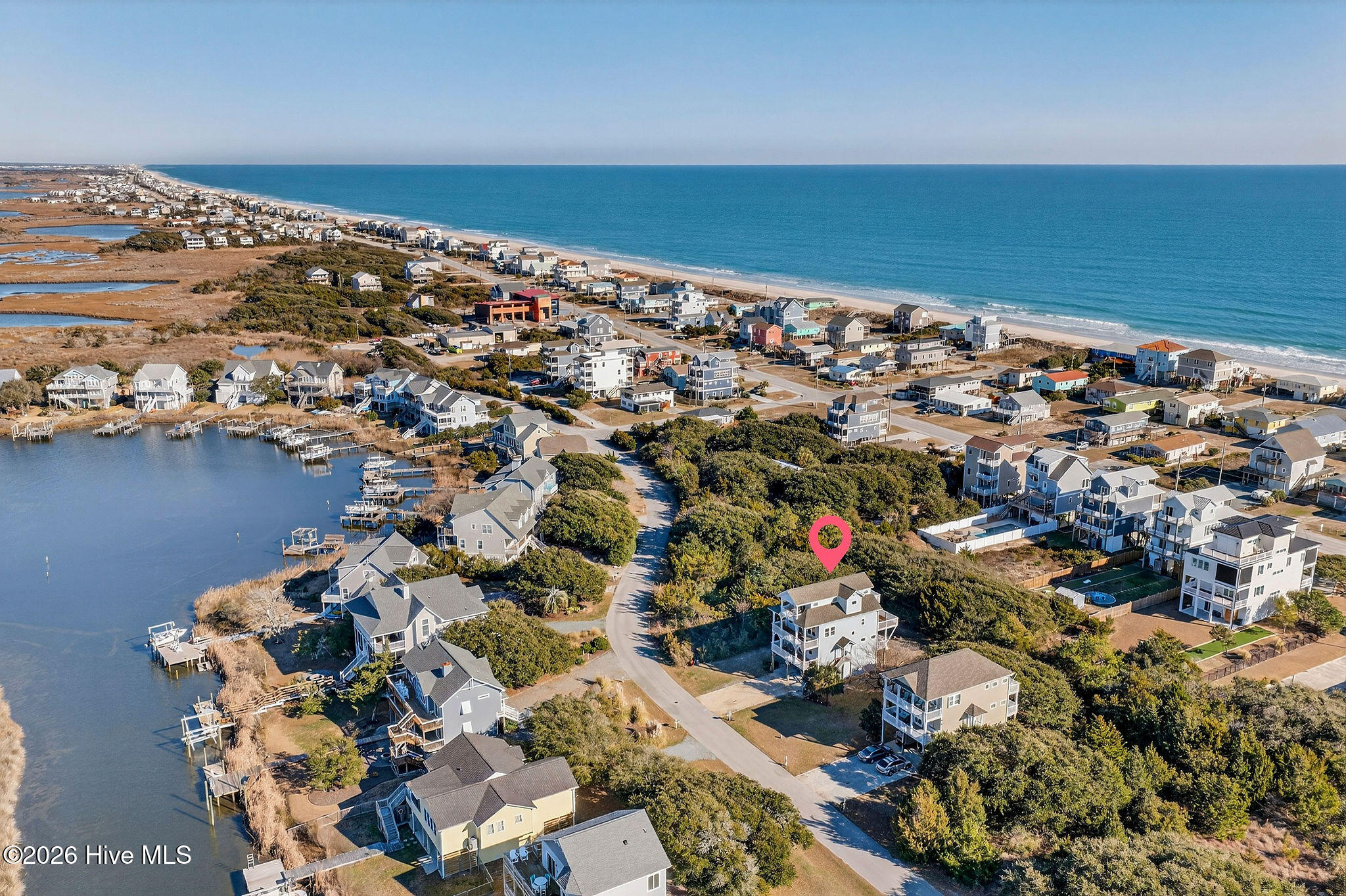 100549584 | Photo 63