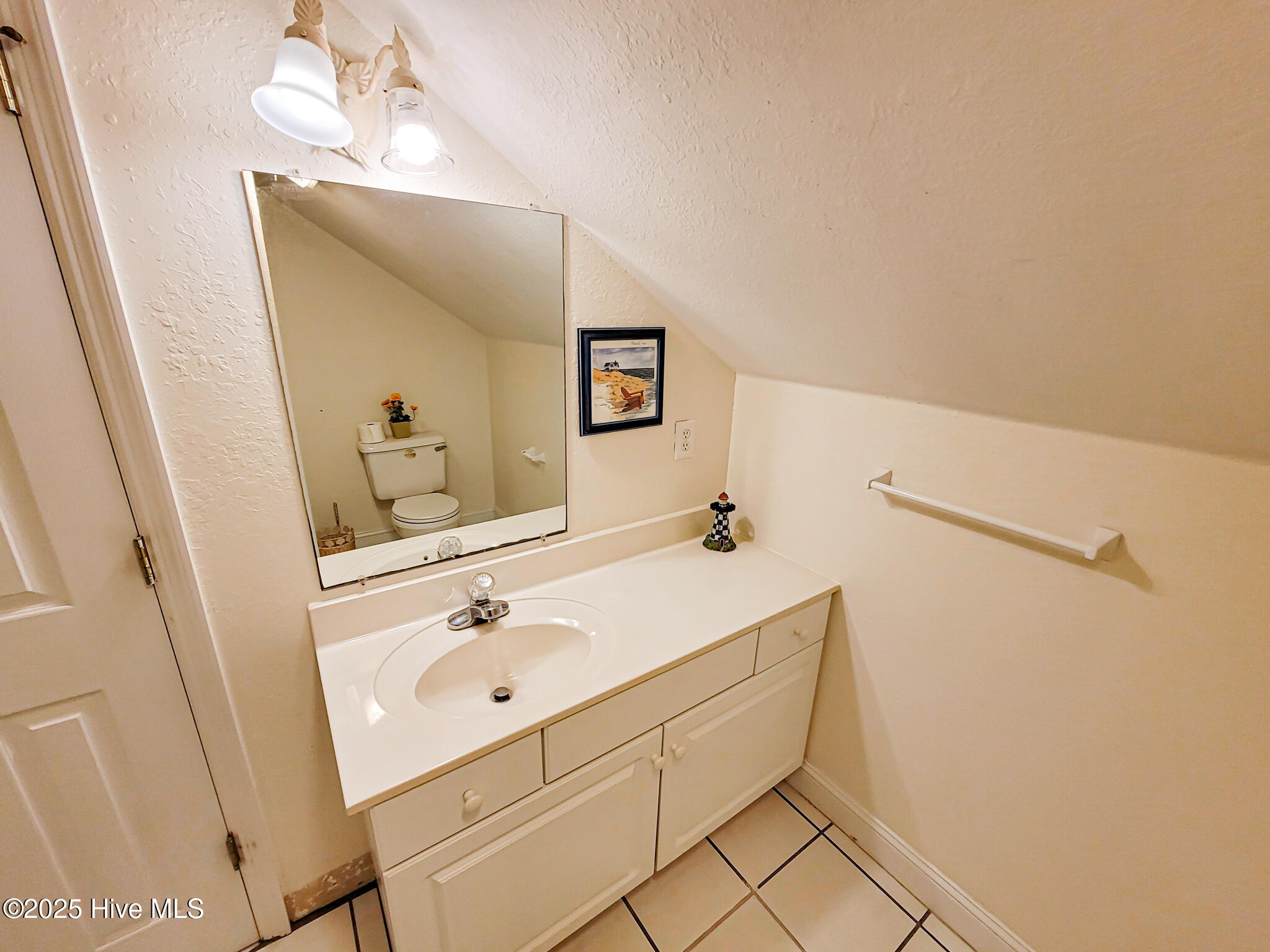 100499677 | Photo 24