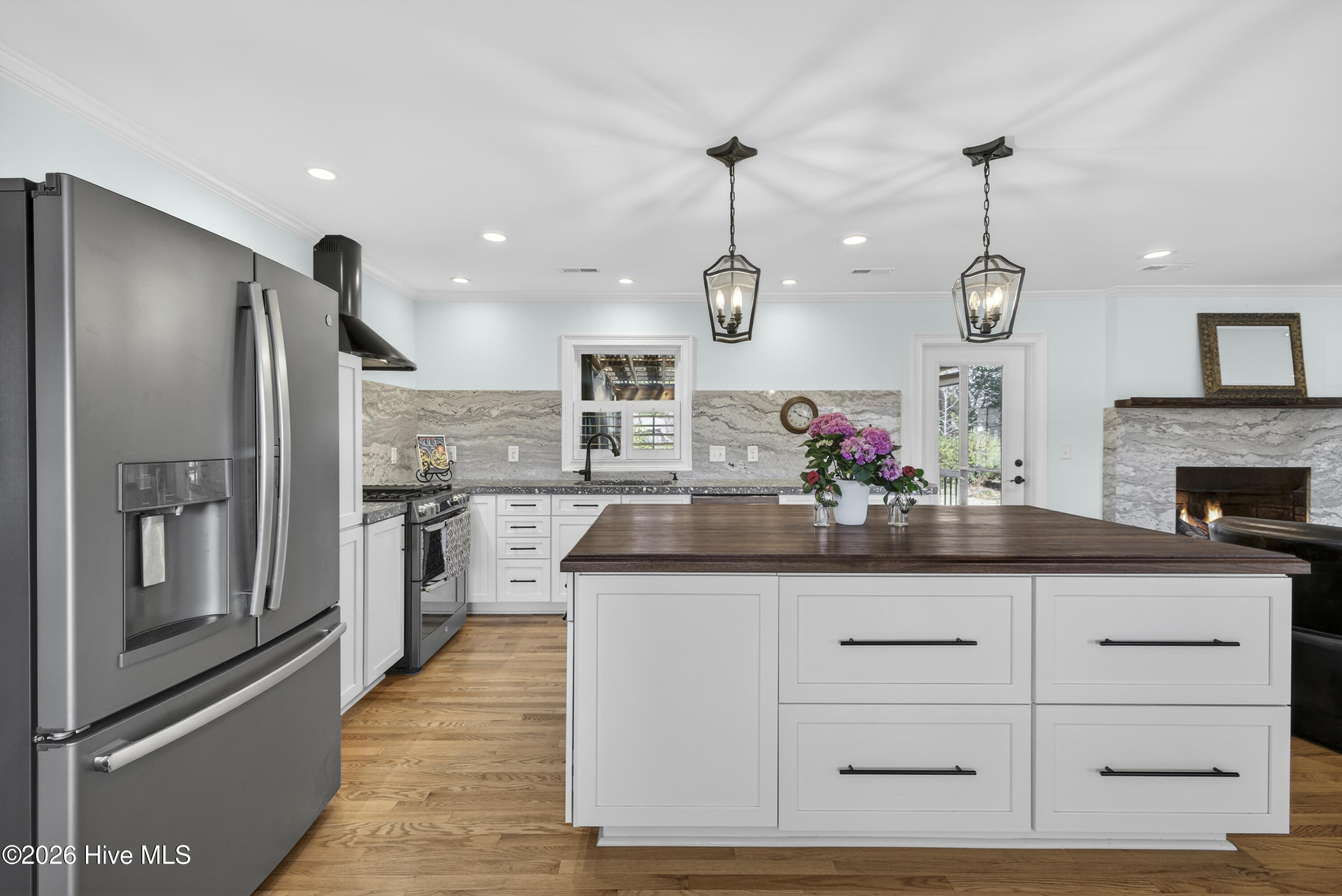 100559114 | Photo 17