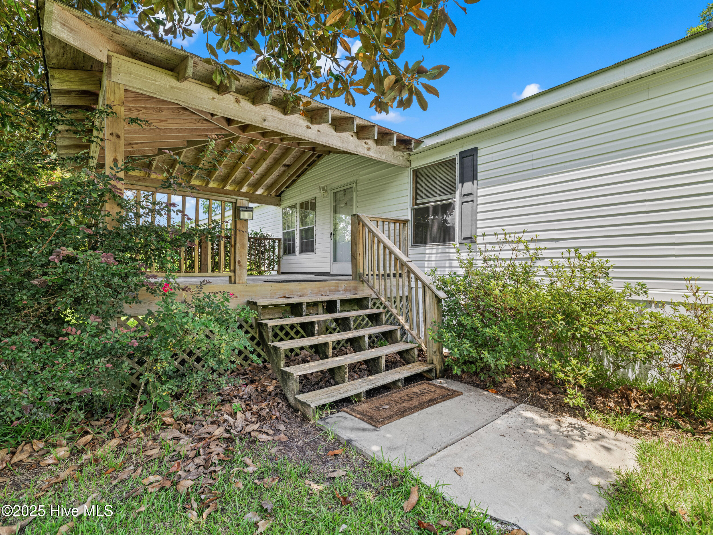 Homes for sale in Castle Hayne, NC | 3637 Lynn Ave, Castle Hayne, NC 28429 | MLS# 100520478