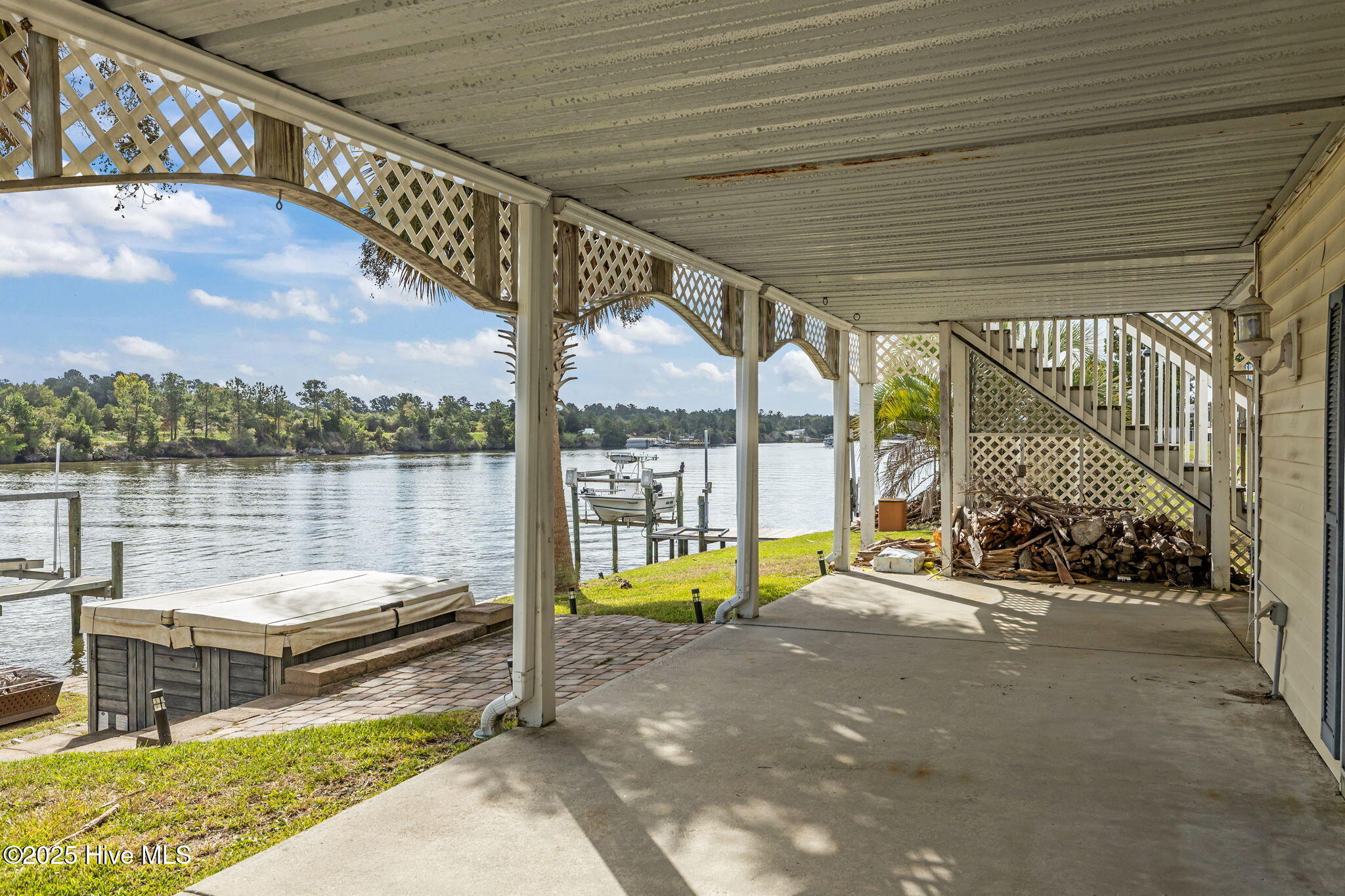 850 Sea Gate Drive,Newport