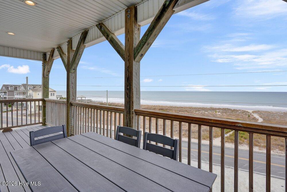 100558535 | Photo 43