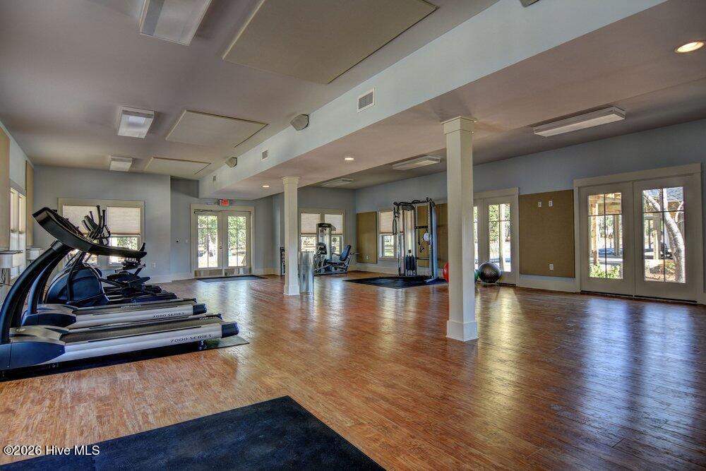 100561379 | Photo 87