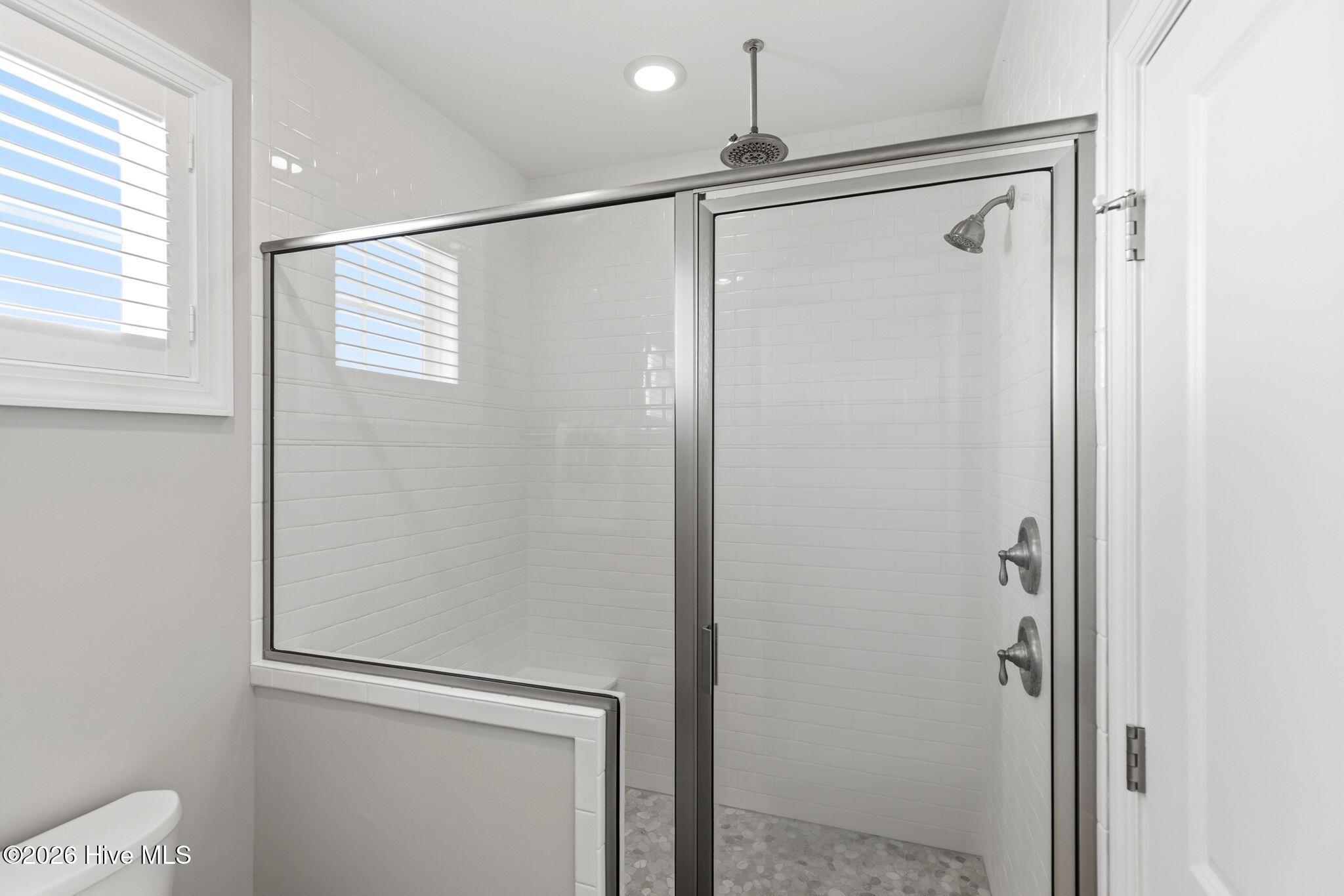 100559655 | Photo 22