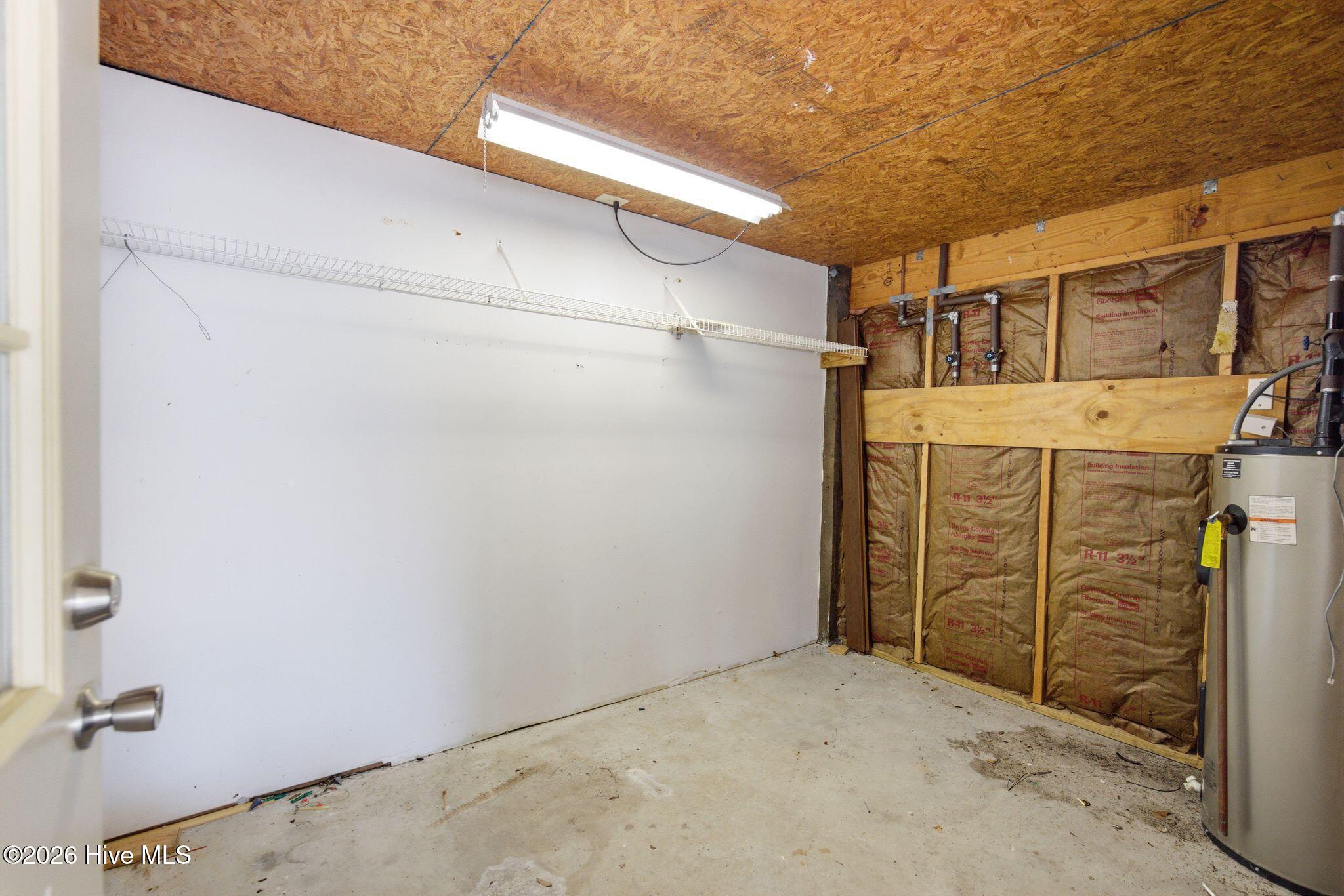 100564018 | Photo 44