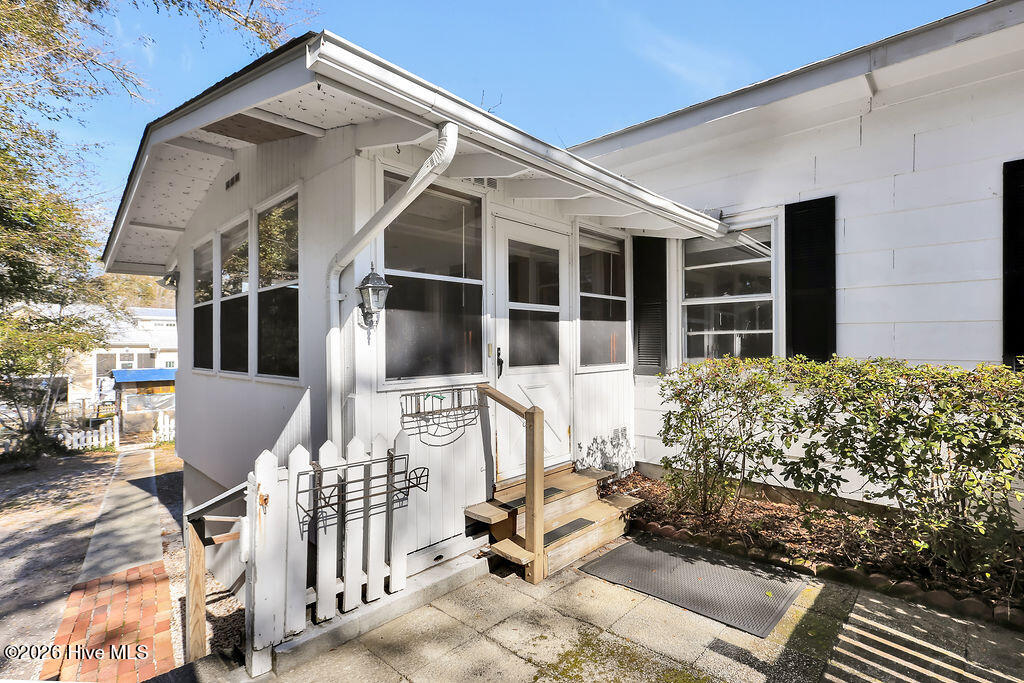 100553001 | Photo 31