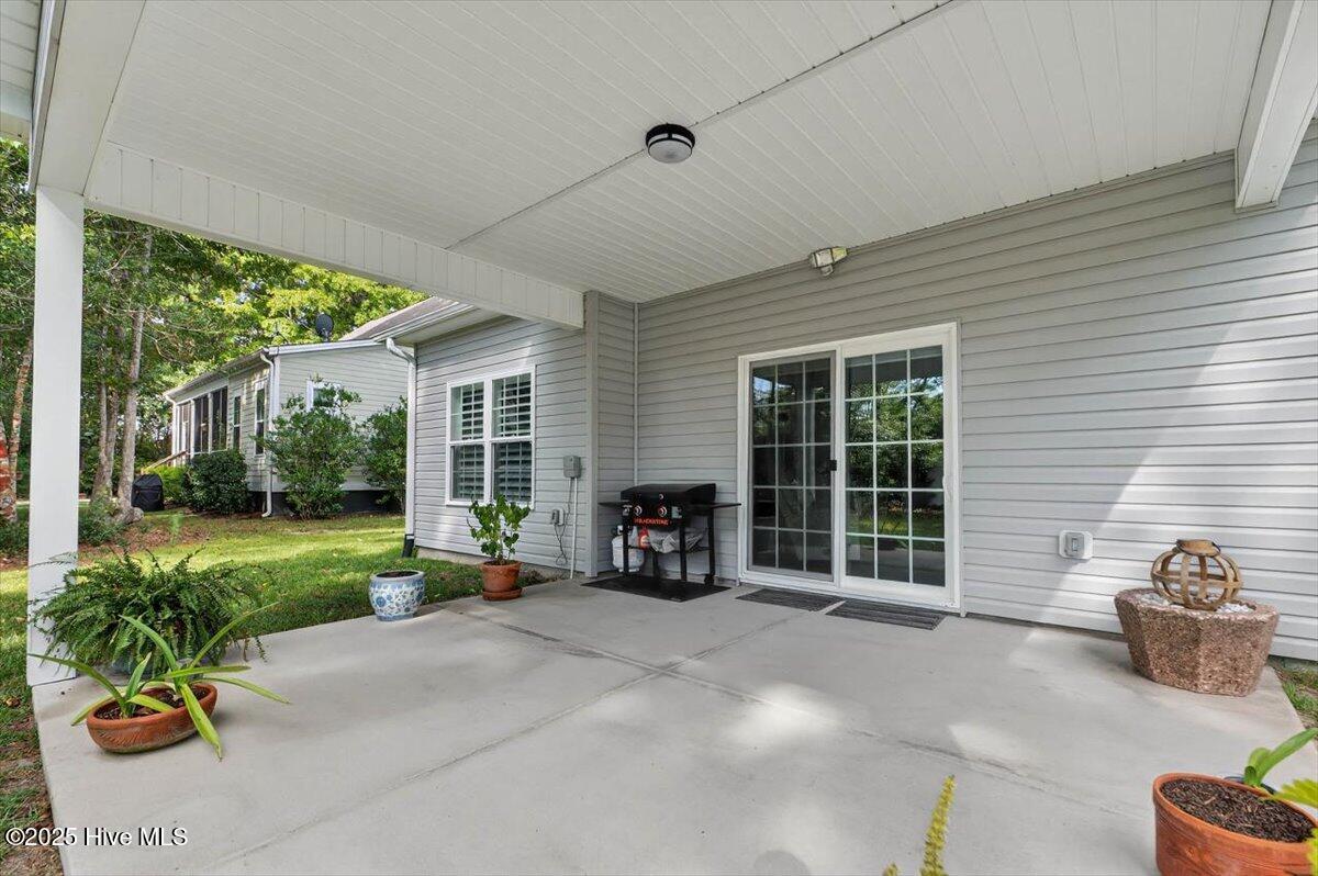 100533922 | Photo 38