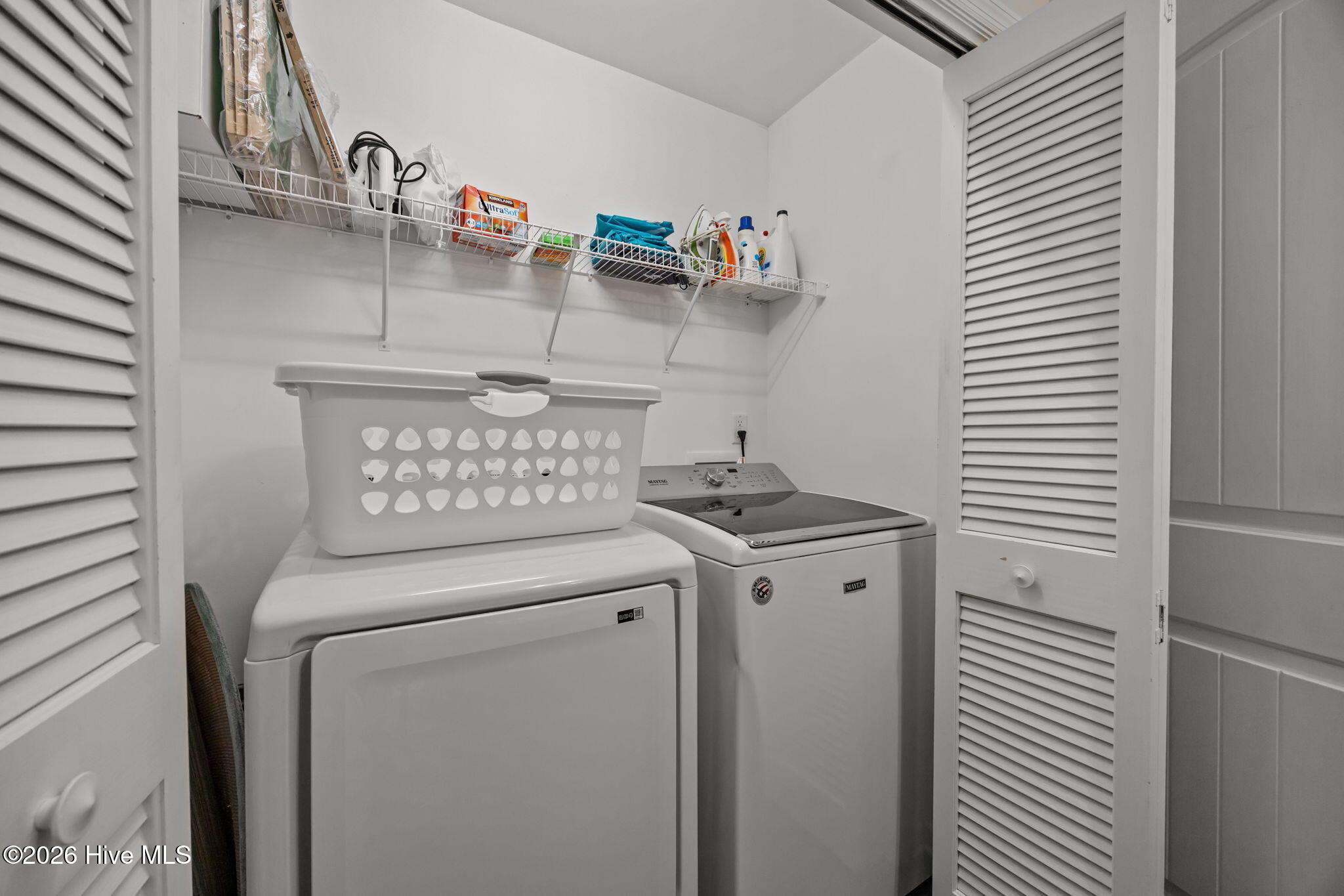 100551648 | Photo 25