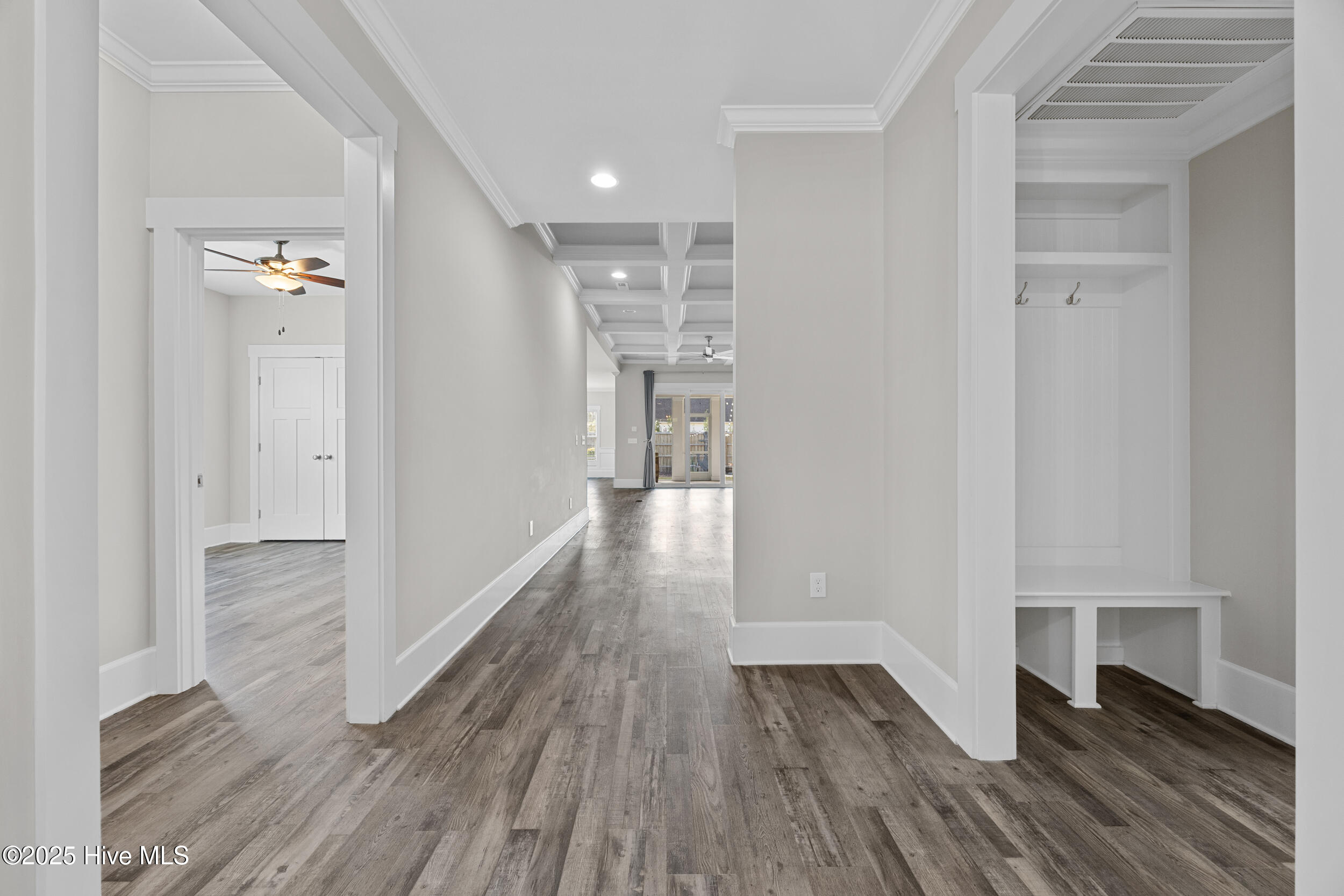 100544586 | Photo 13