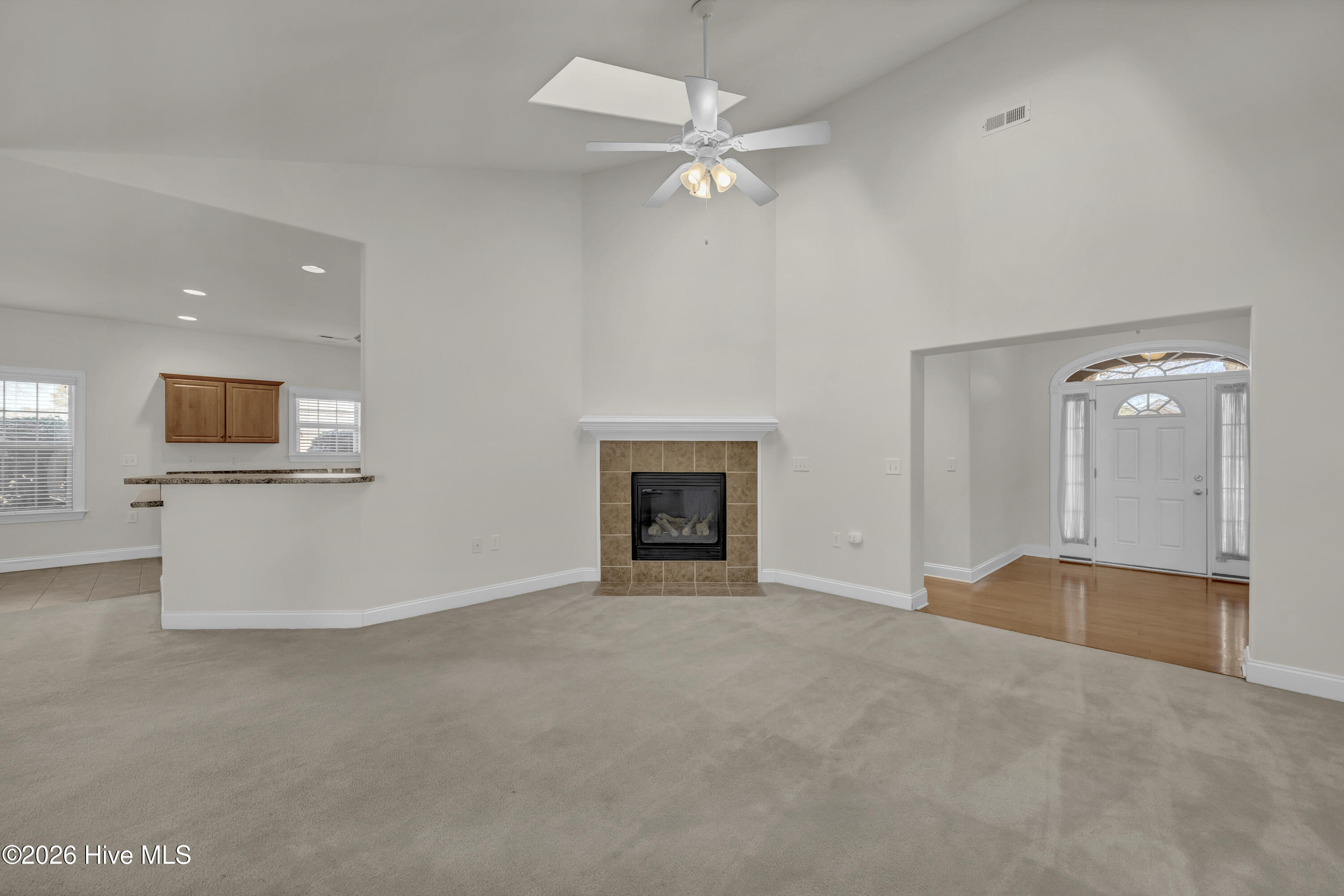 100549247 | Photo 19