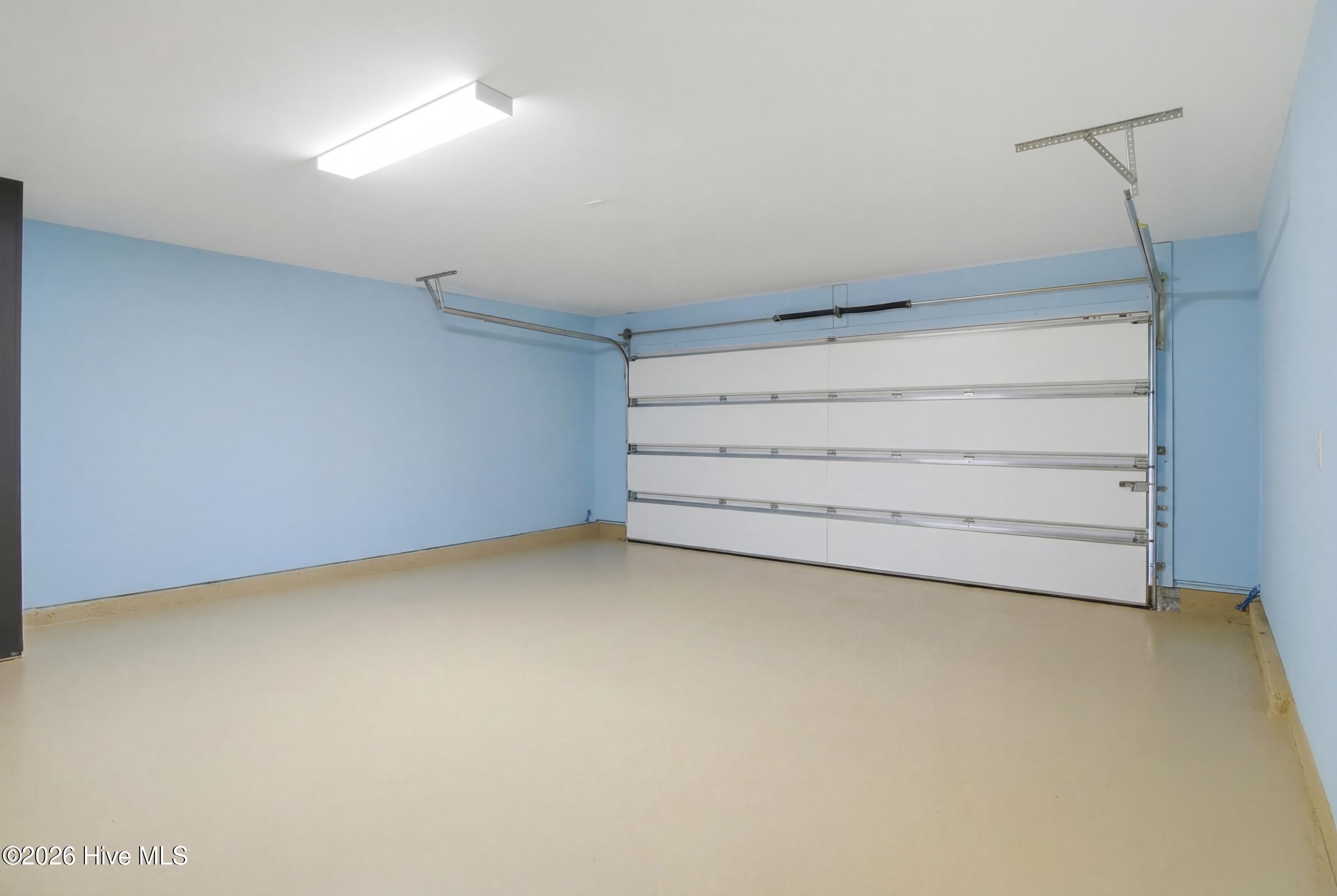 100556501 | Photo 36