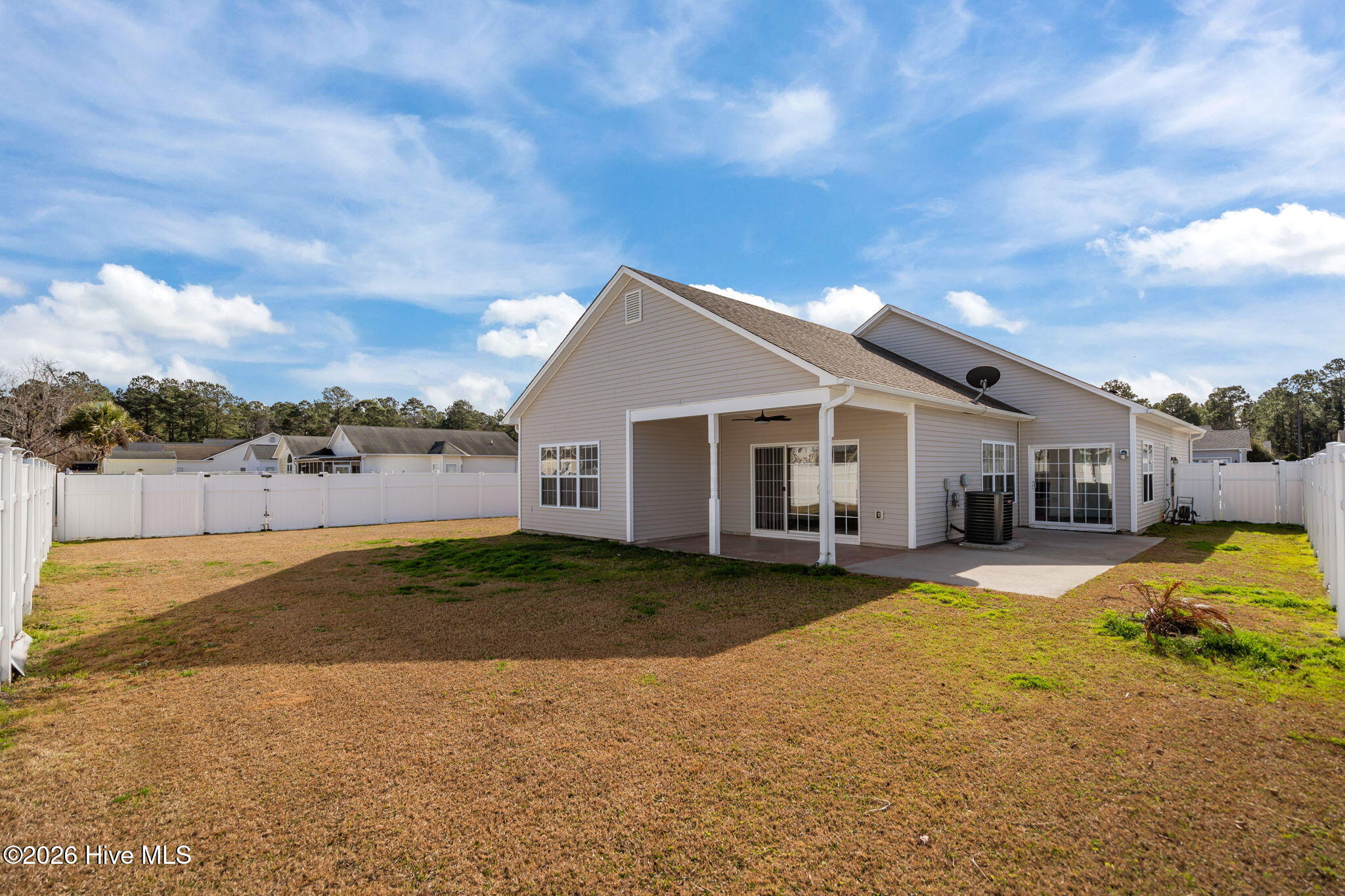 100549107 | Photo 48