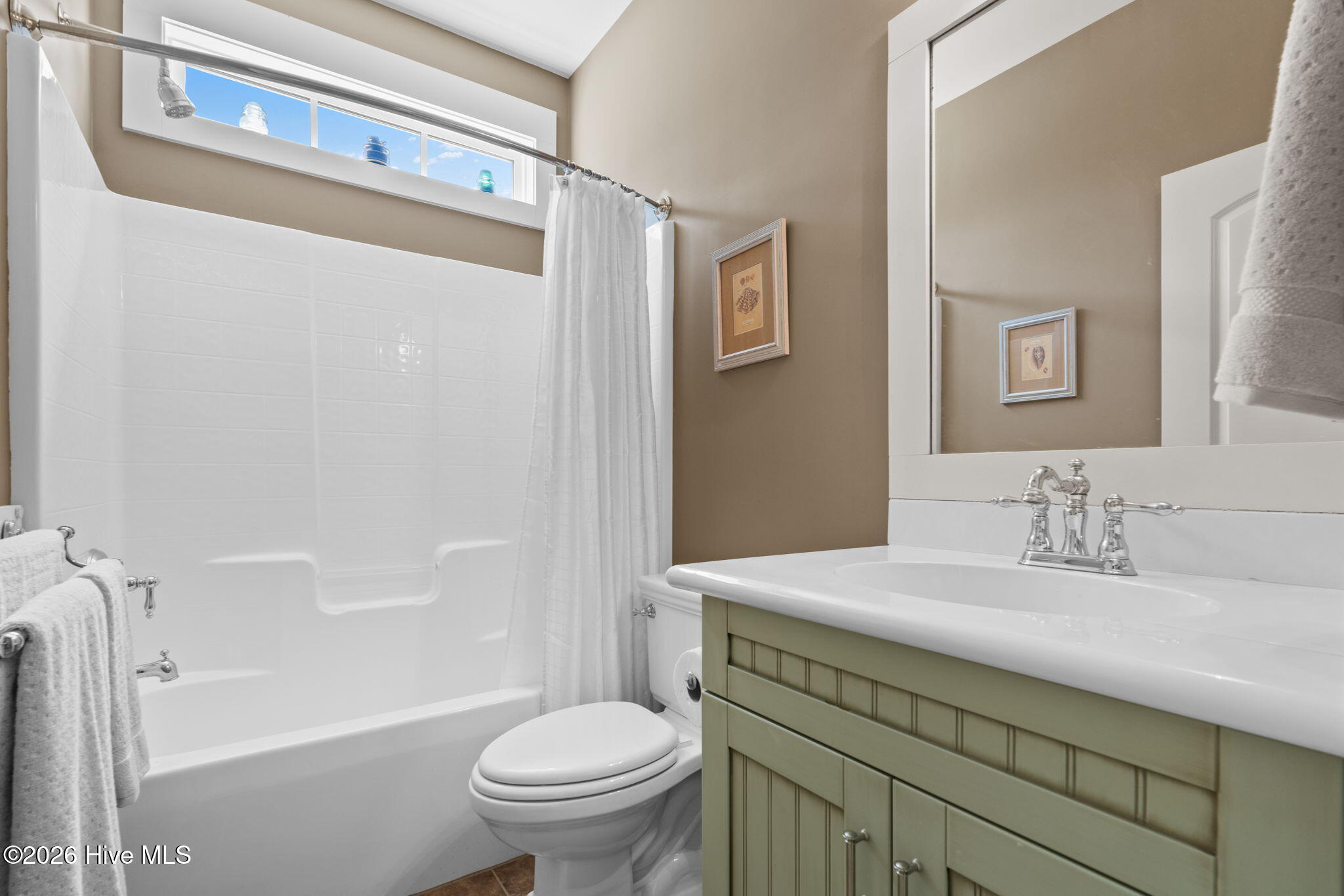 100567899 | Photo 62