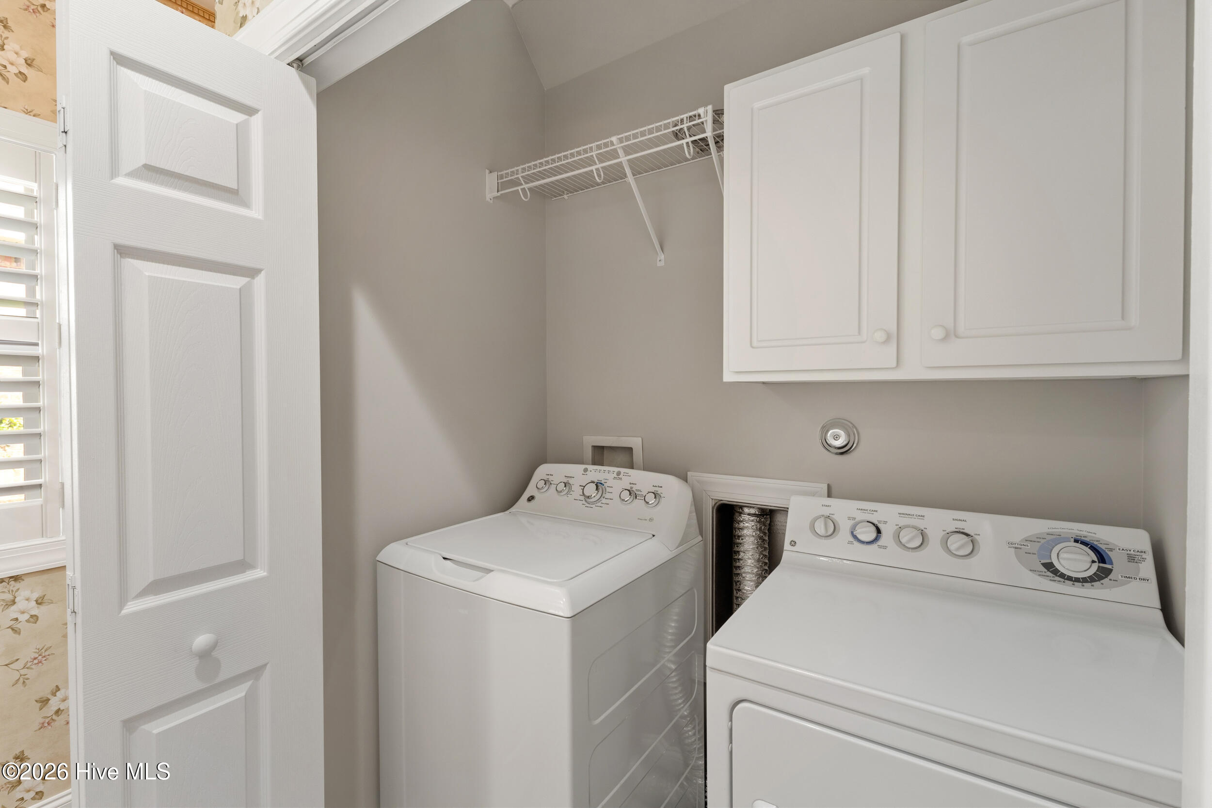 100577388 | Photo 16