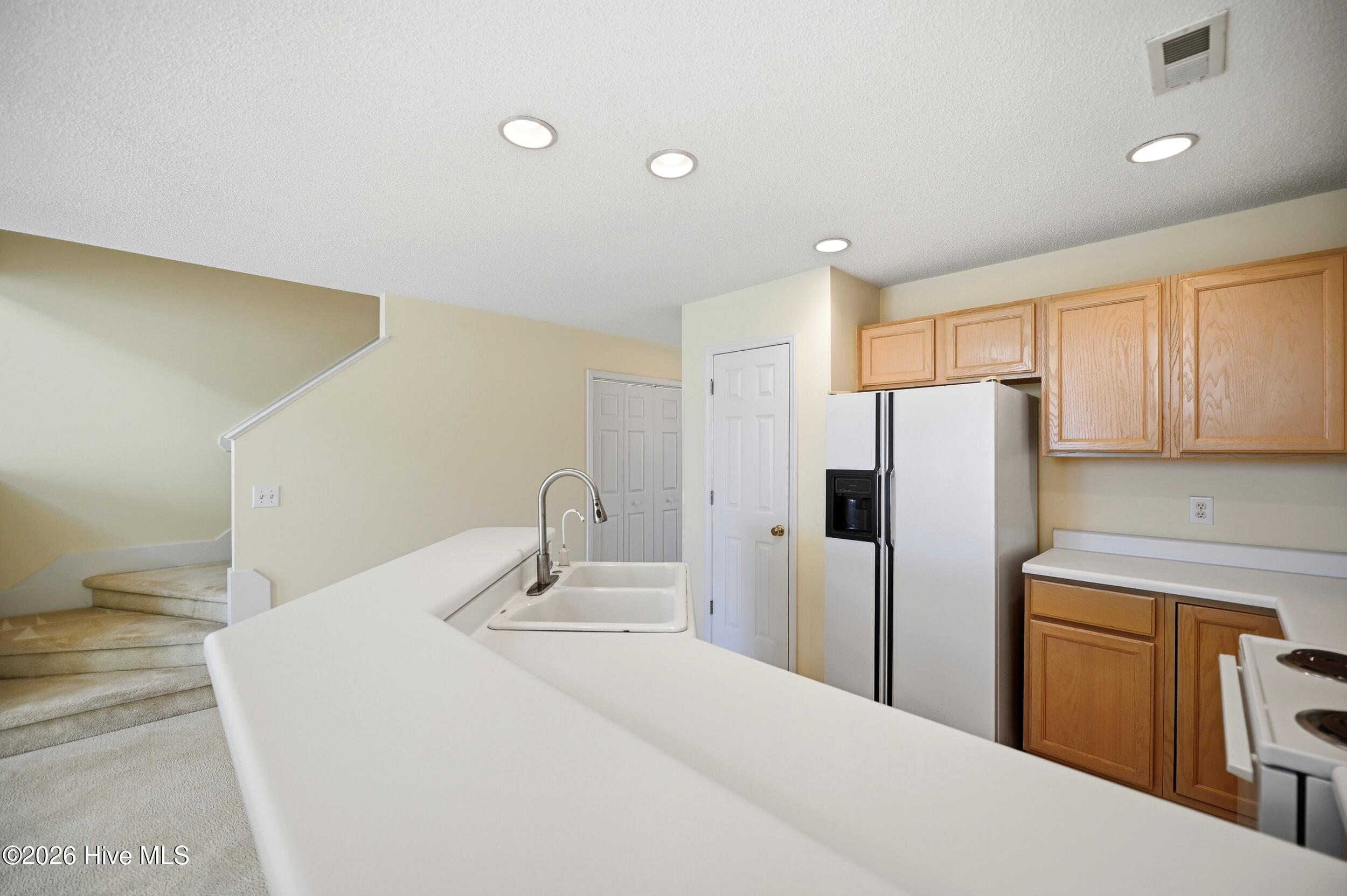 100566721 | Photo 17