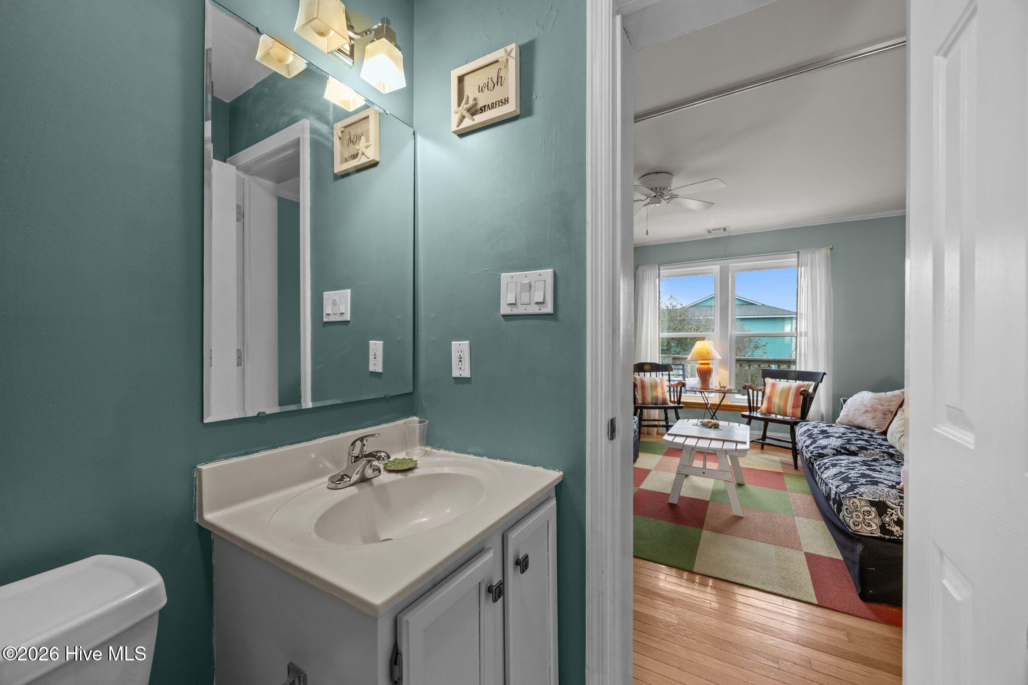 100552067 | Photo 24