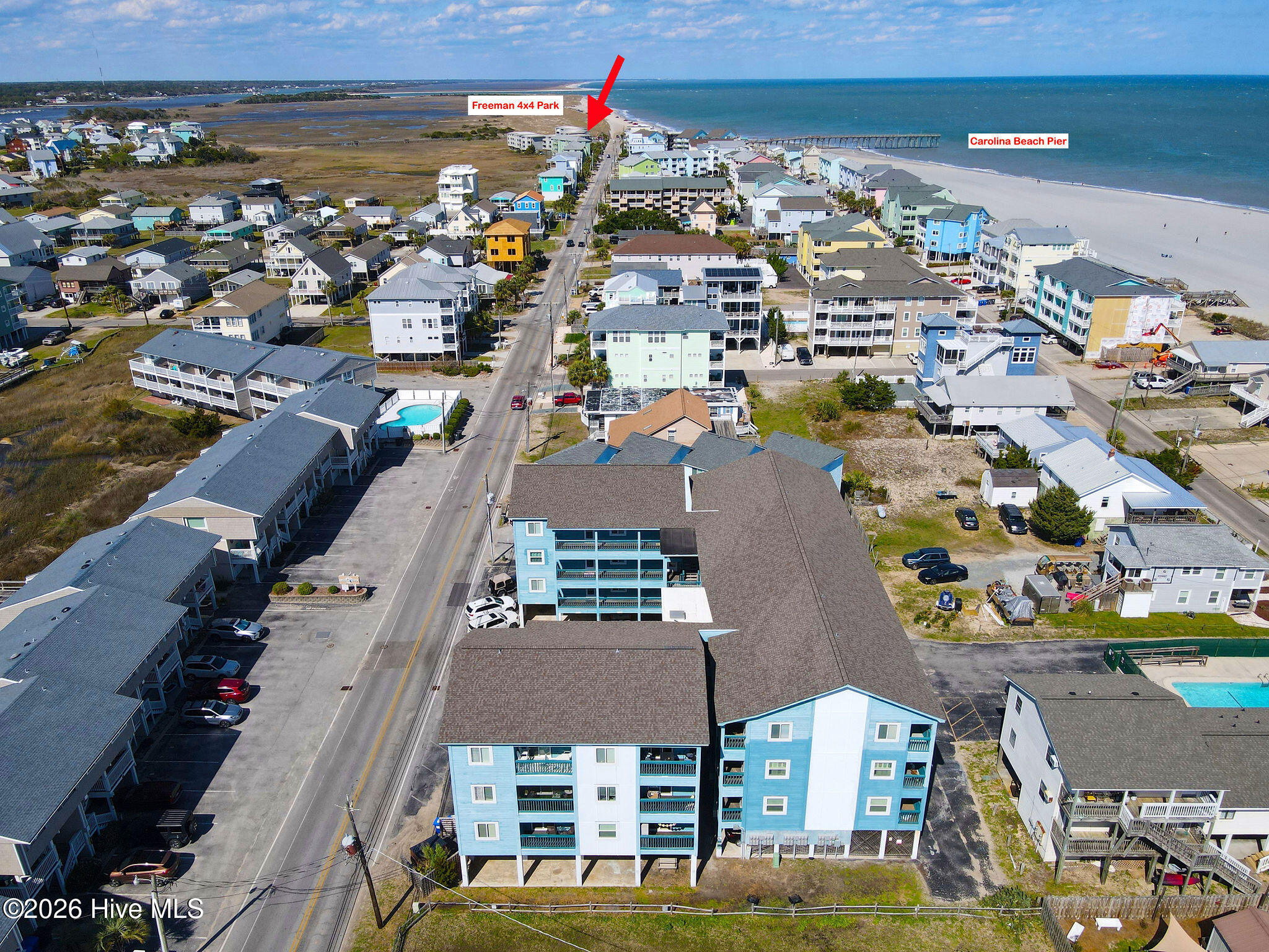 100562834 | Photo 64