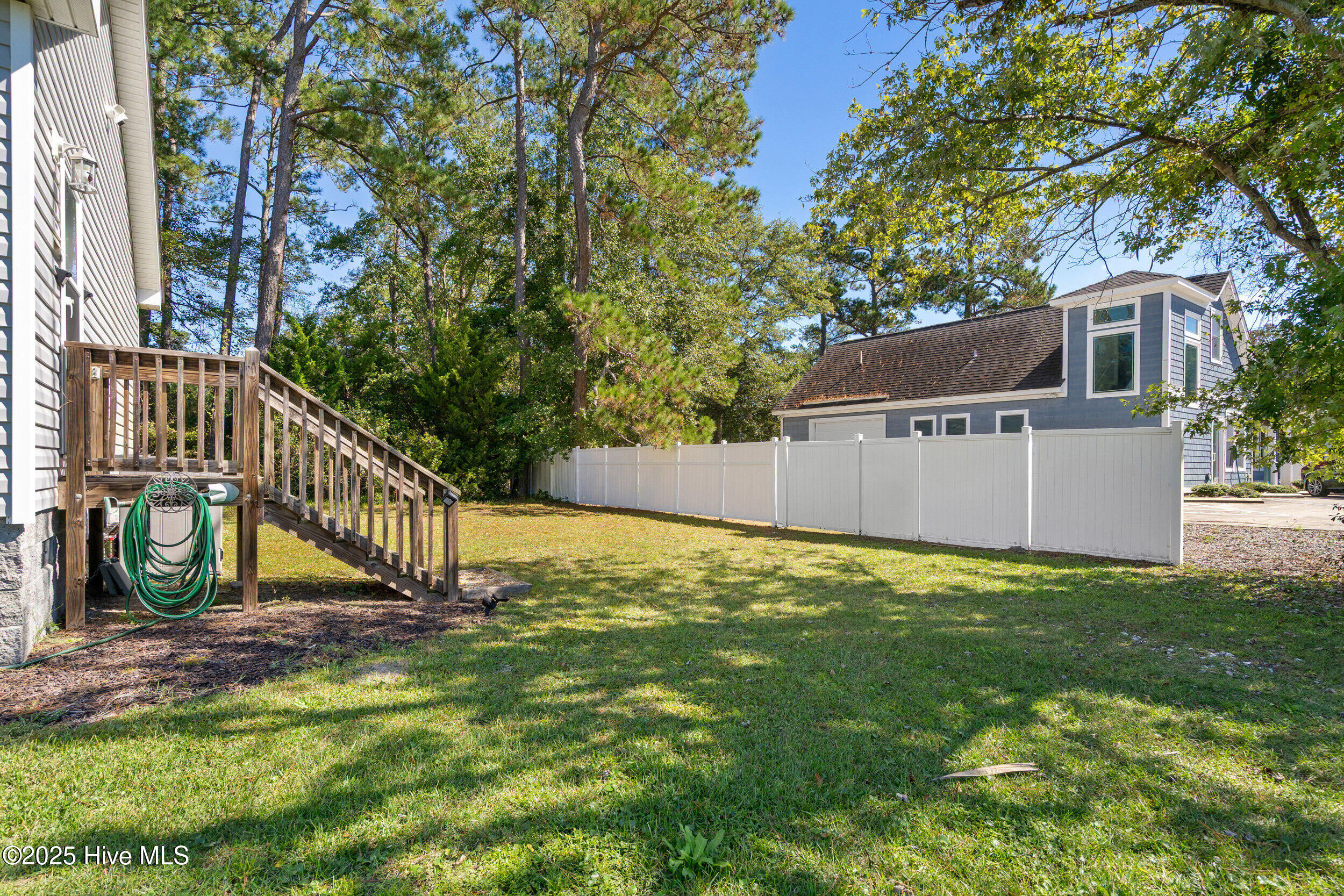 100539240 | Photo 27