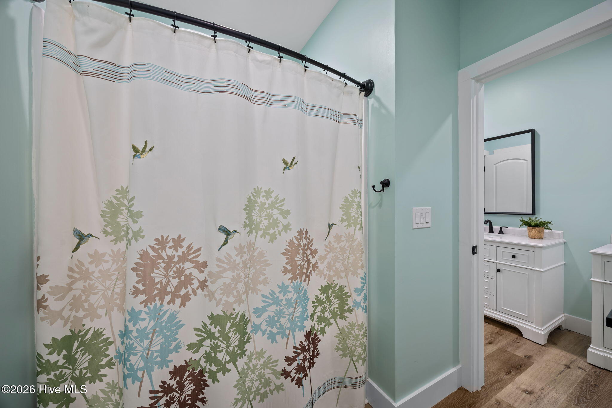 100563547 | Photo 22