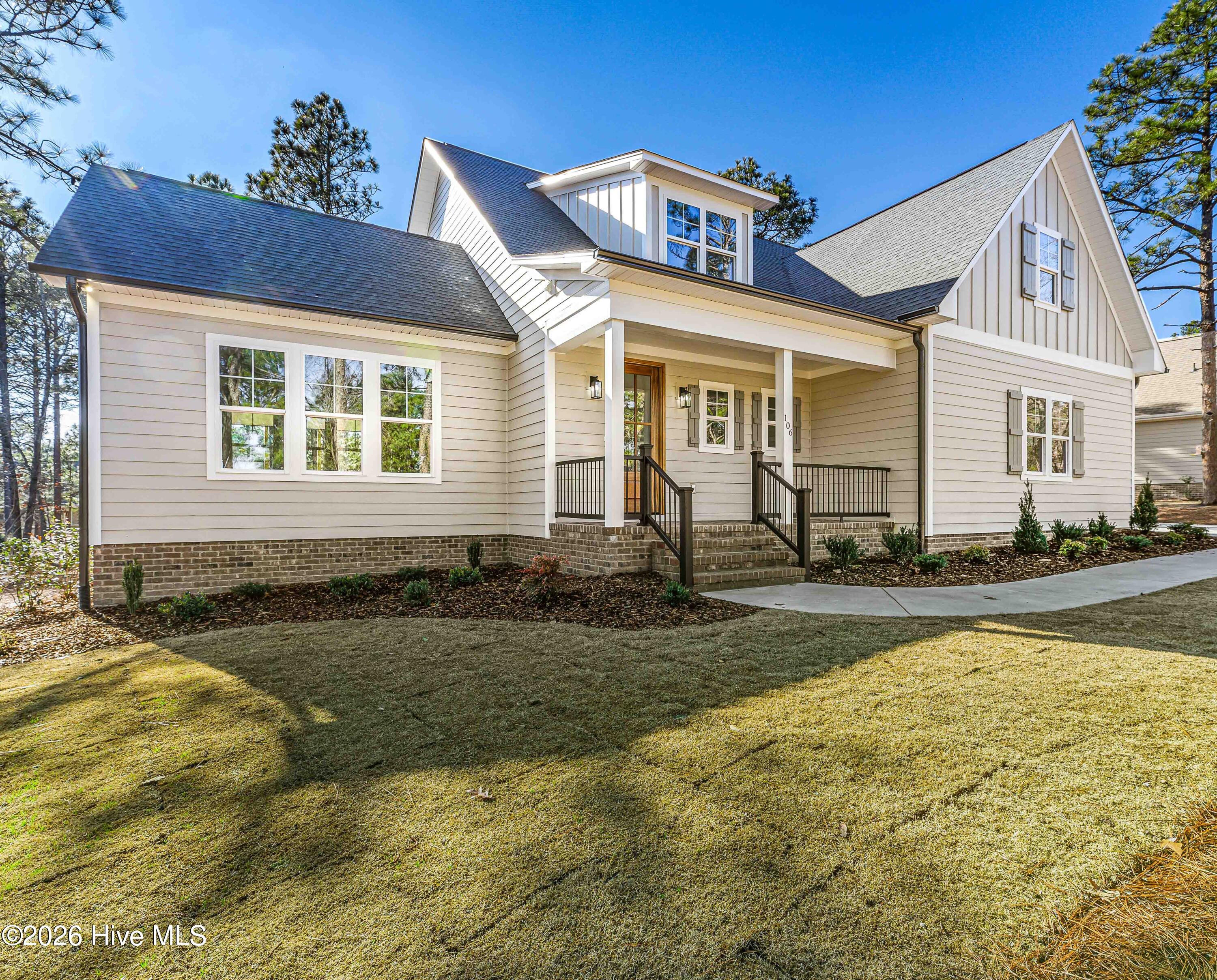 Homes for sale in Seven Lakes, NC | 106 Fox Den Dr, Seven Lakes, NC 27376 | MLS# 100557815