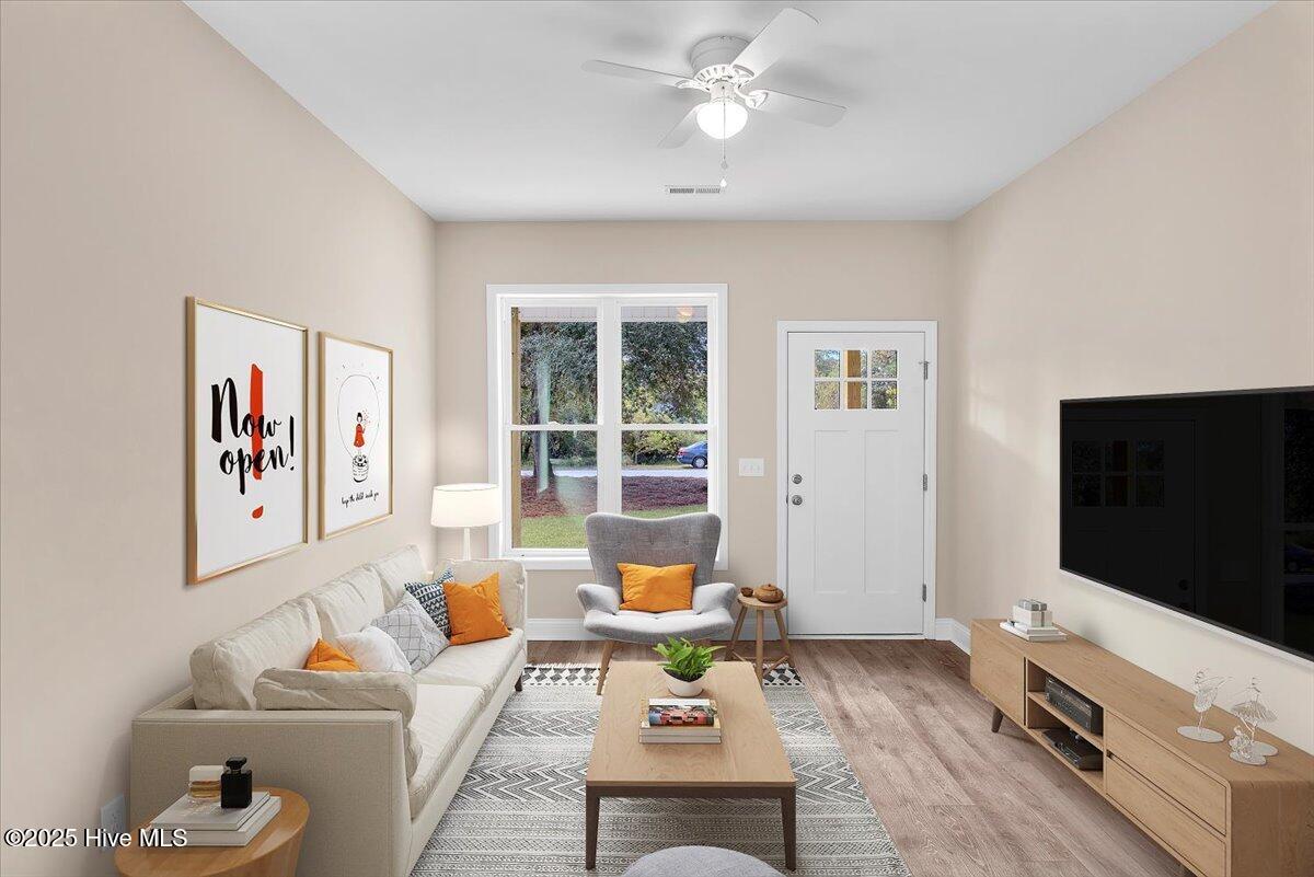 100531647 | Photo 24