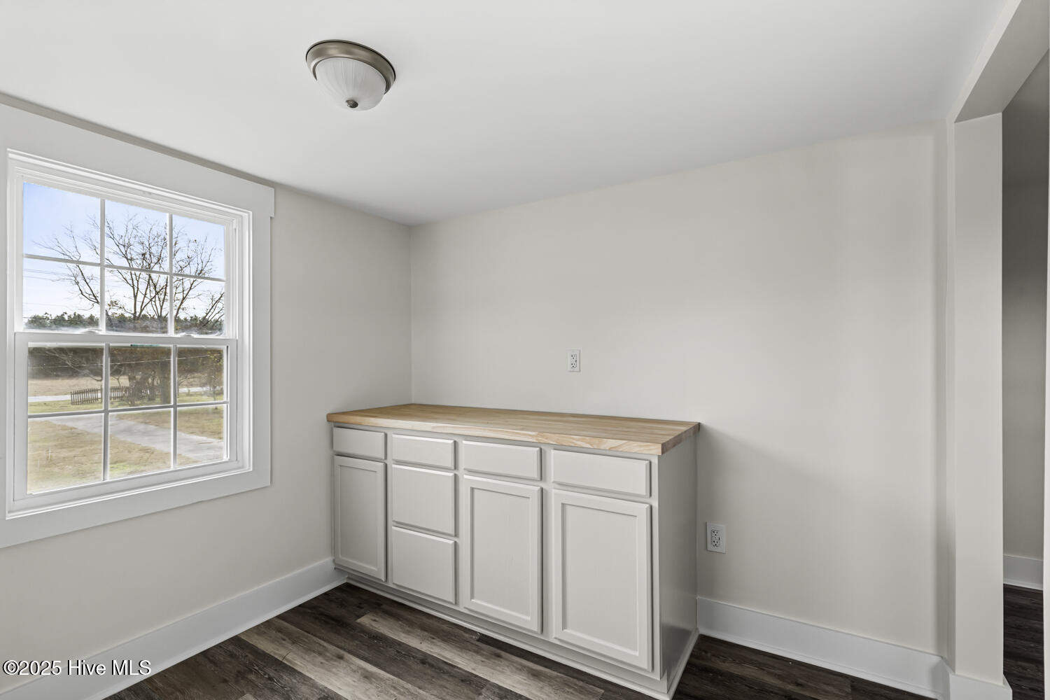 100544885 | Photo 44