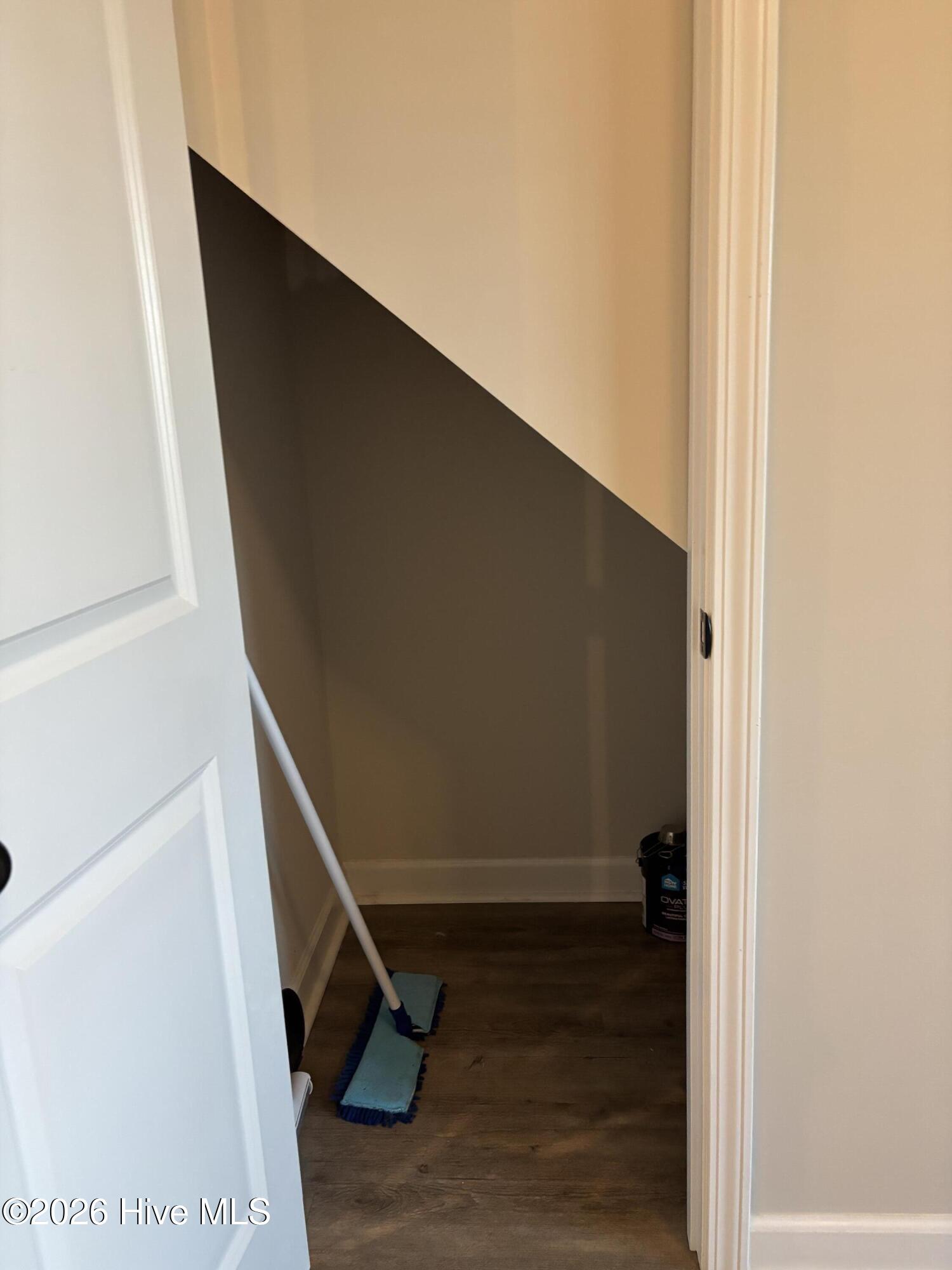 100560134 | Photo 13