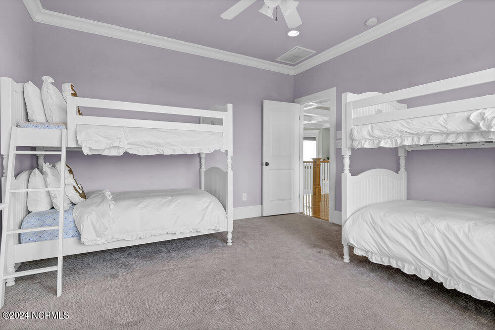 100498351 | Photo 48