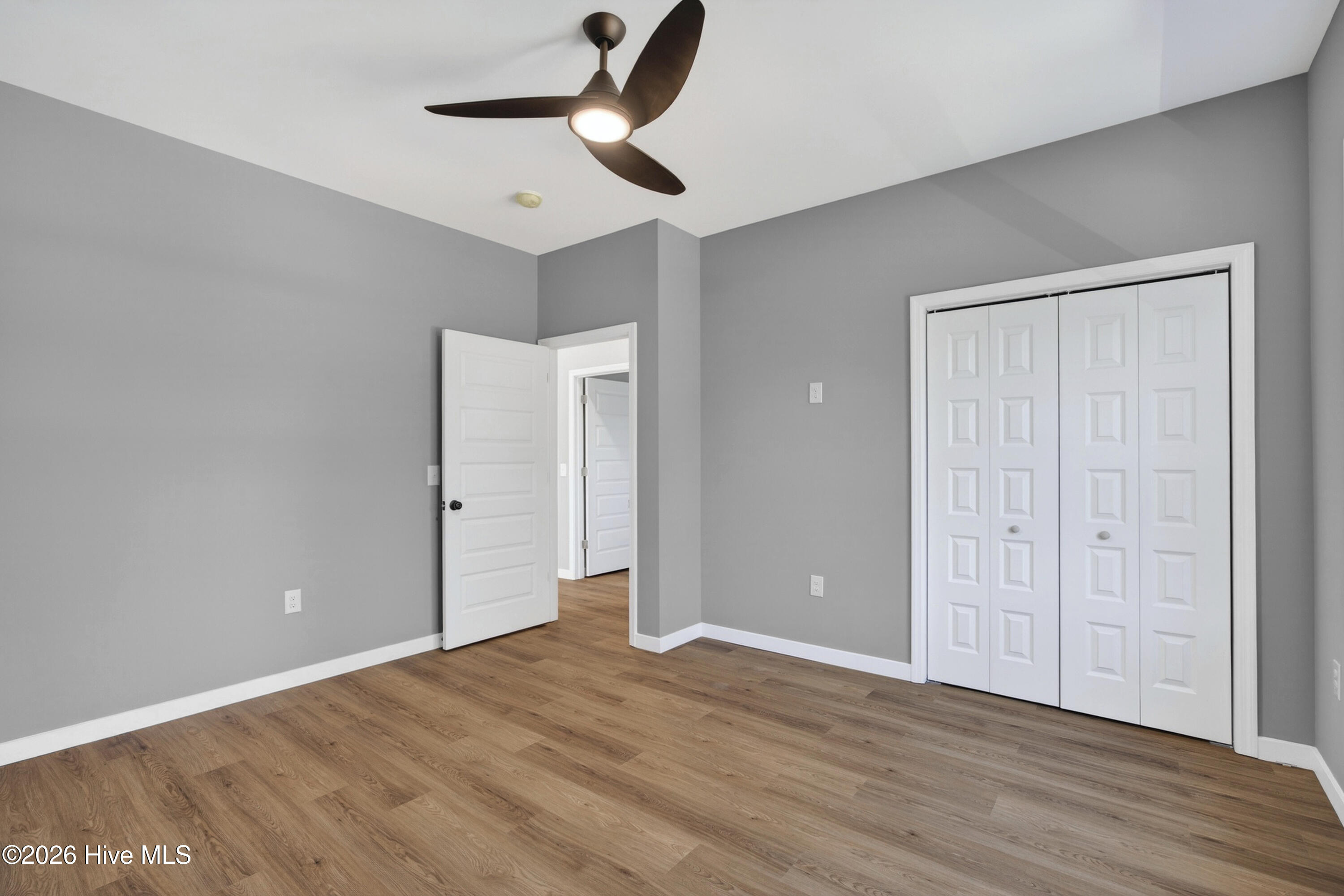 100550006 | Photo 44