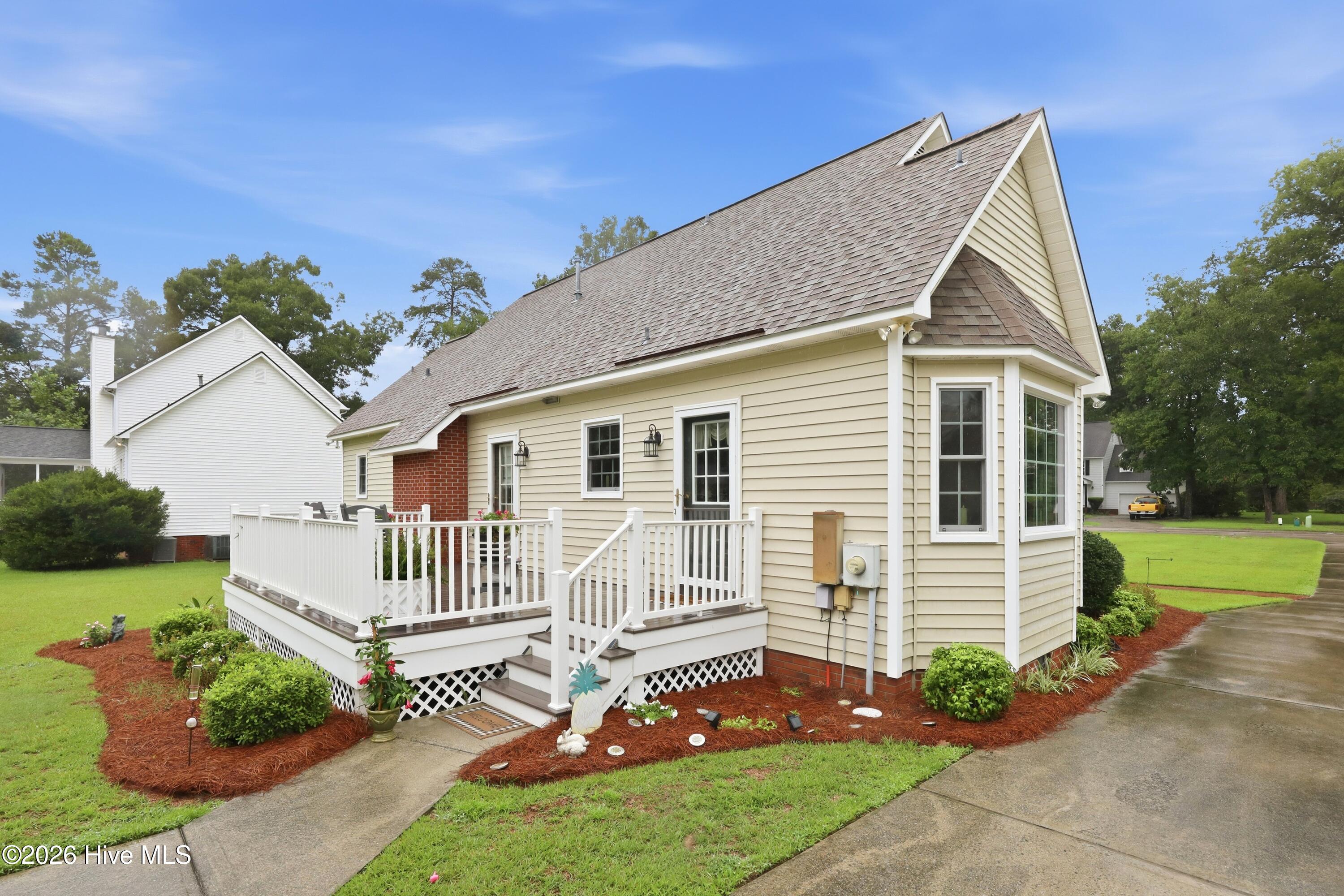 Exterior photo of 2512 Hickory Street, New Bern, NC 28562. MLS: 100589746