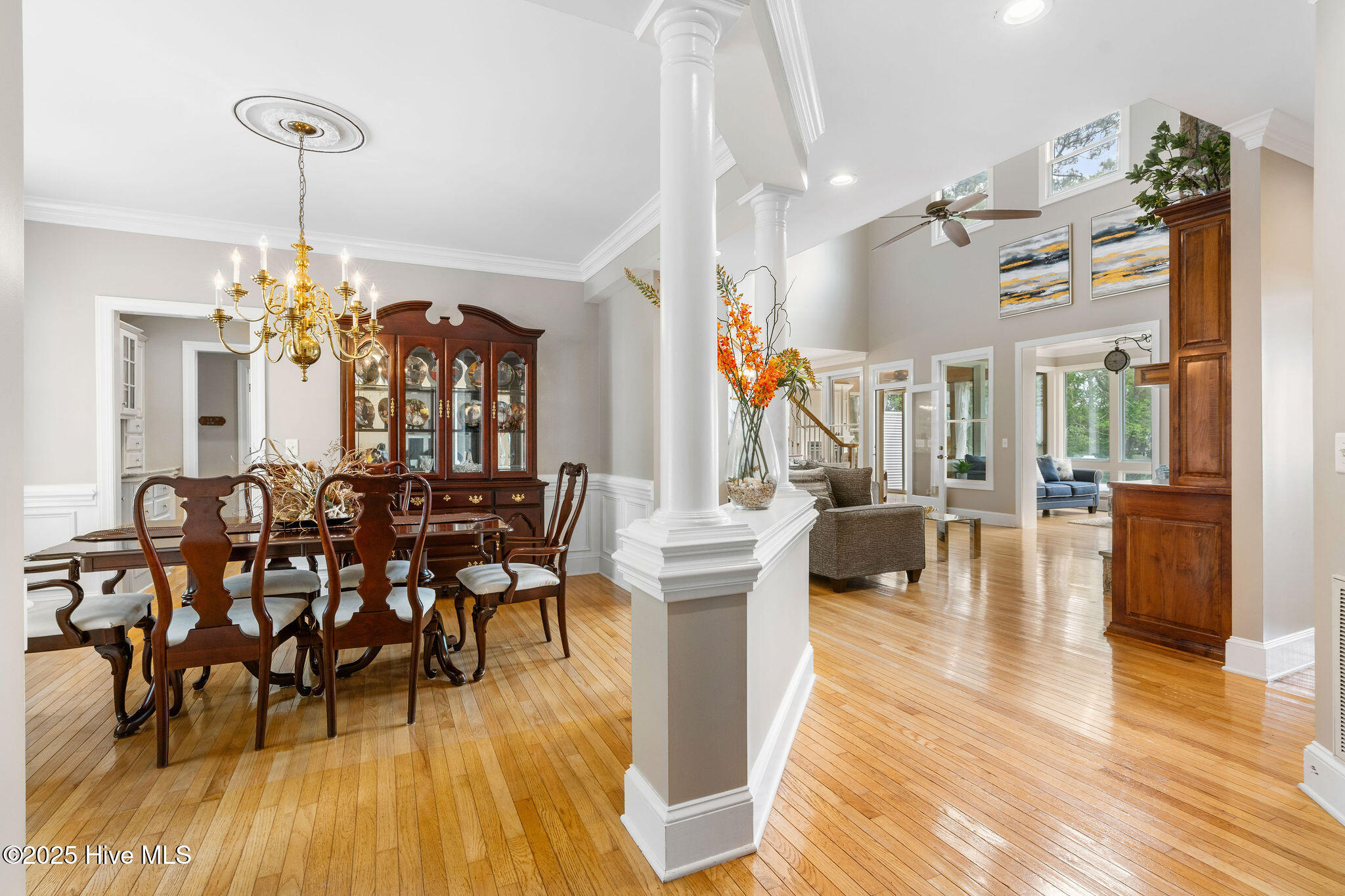 100556700 | Photo 12