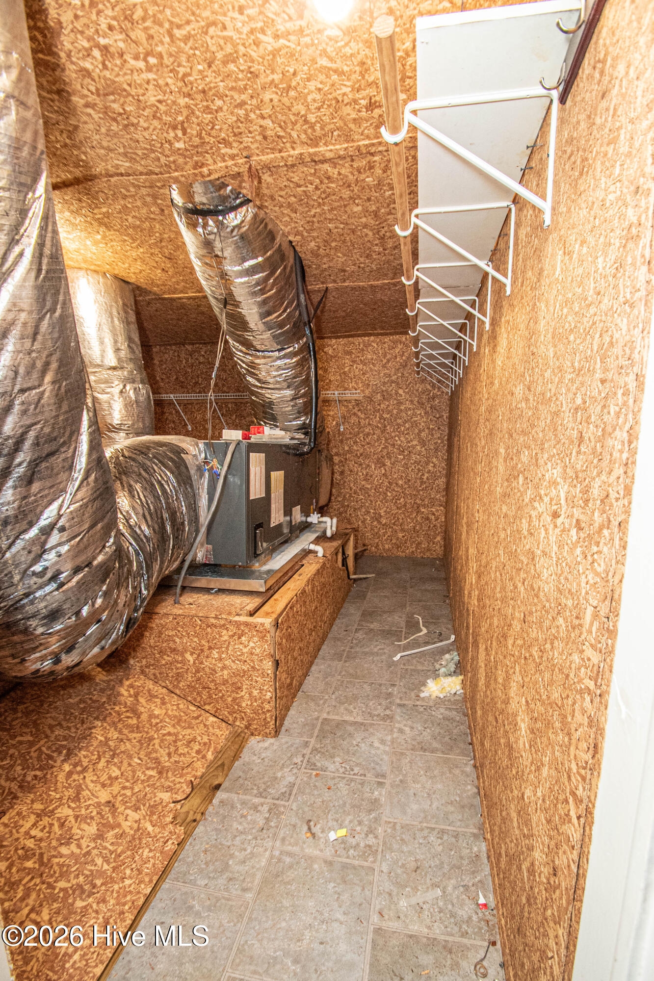 100554642 | Photo 93