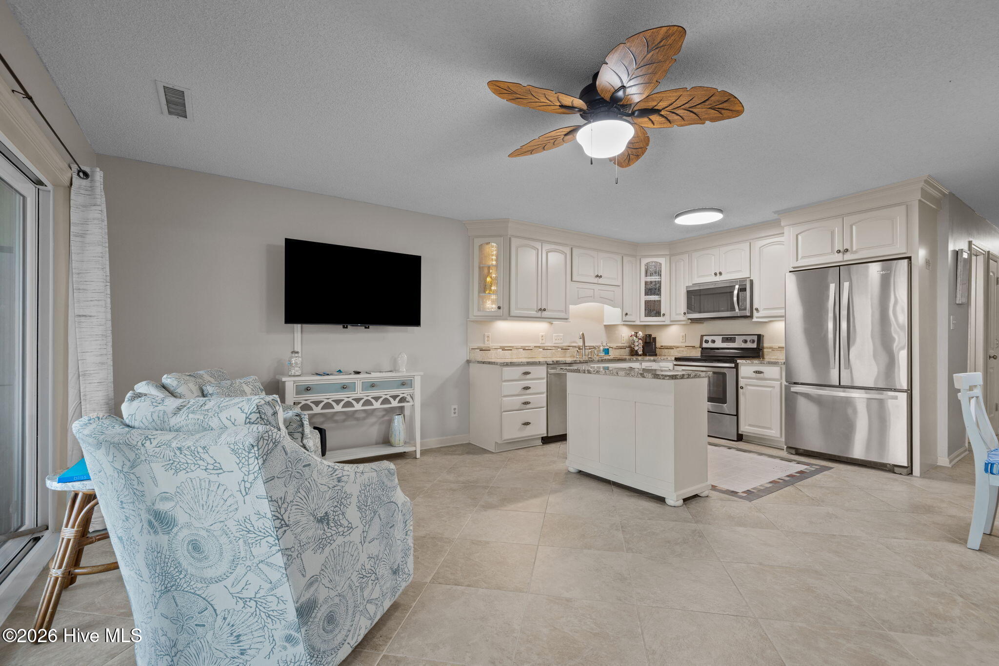 100550312 | Photo 23