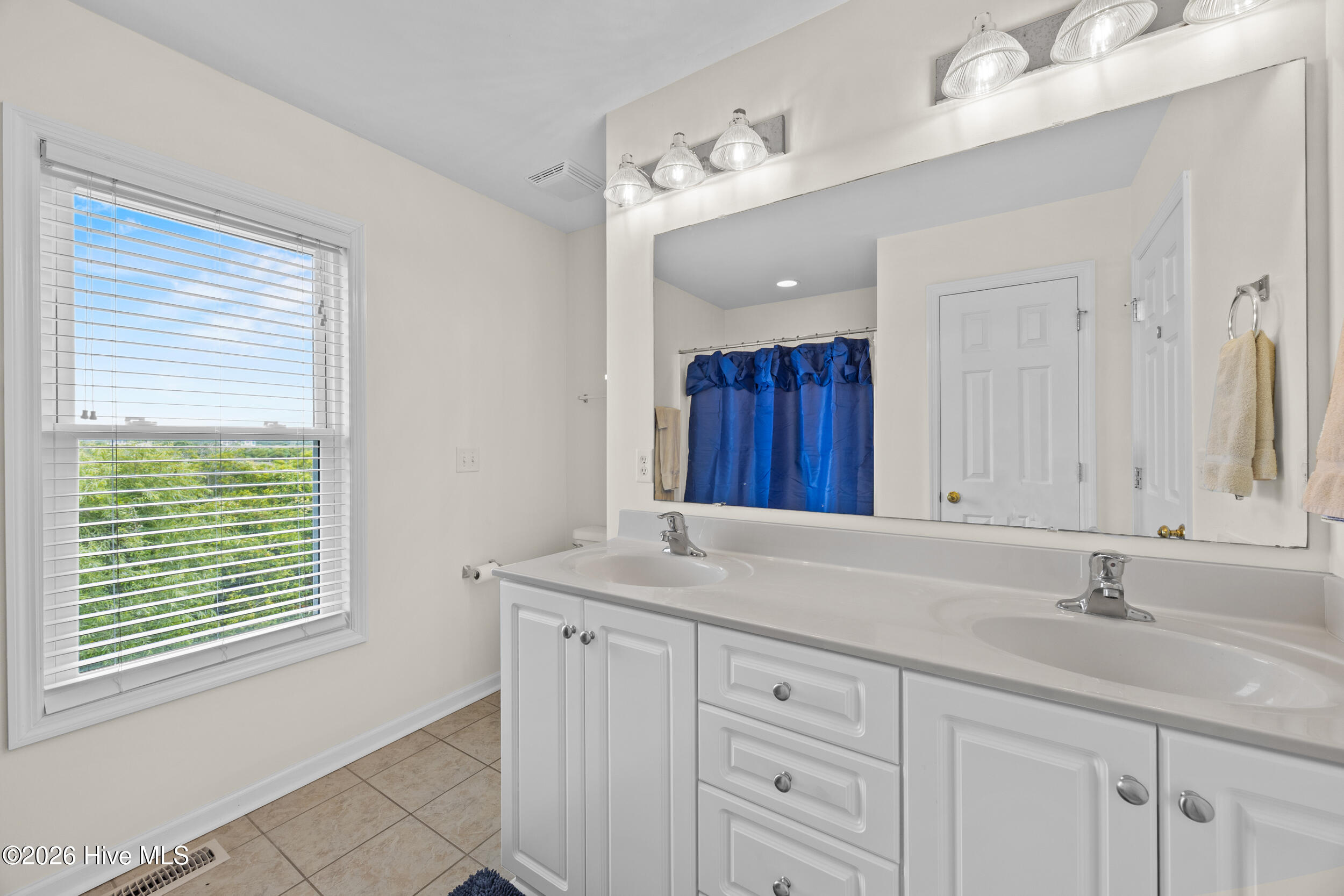 3759 Island Drive,North Topsail Beach