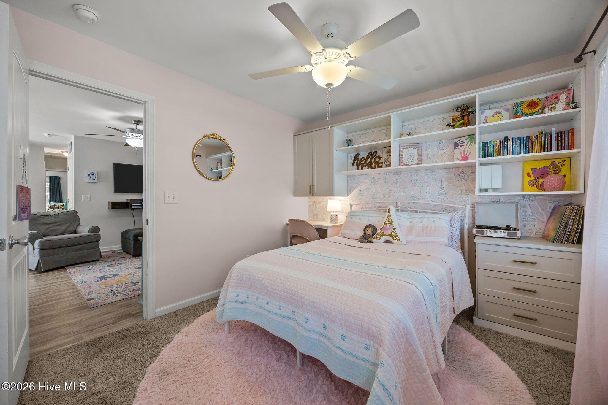 100551648 | Photo 18