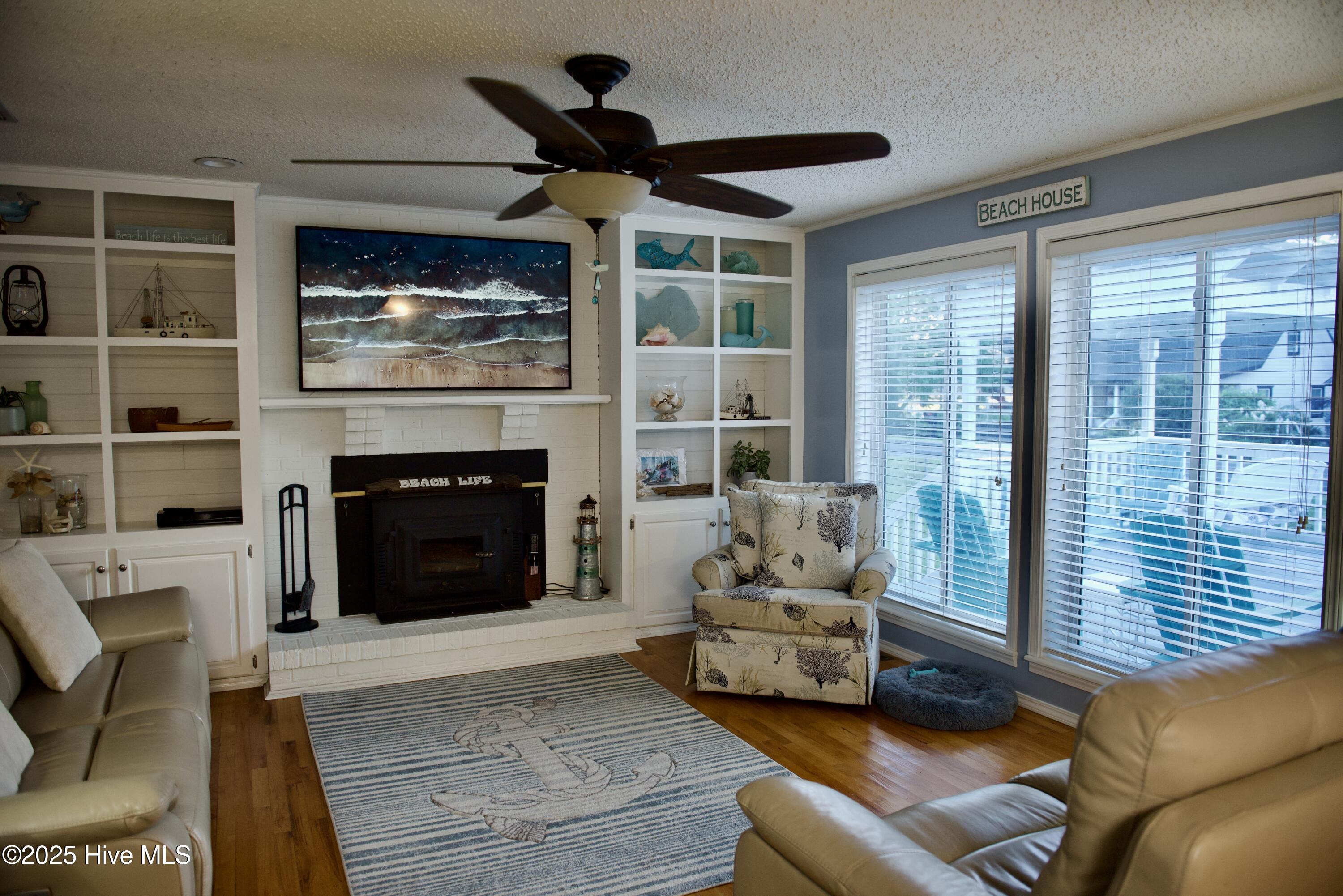 100539766 | Photo 21