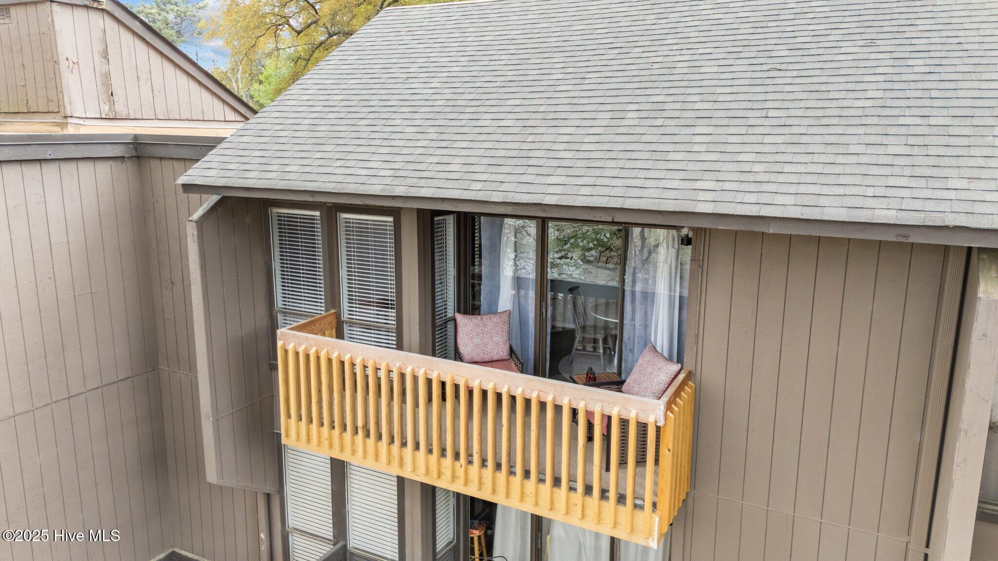 5 Pine Tree Road 211