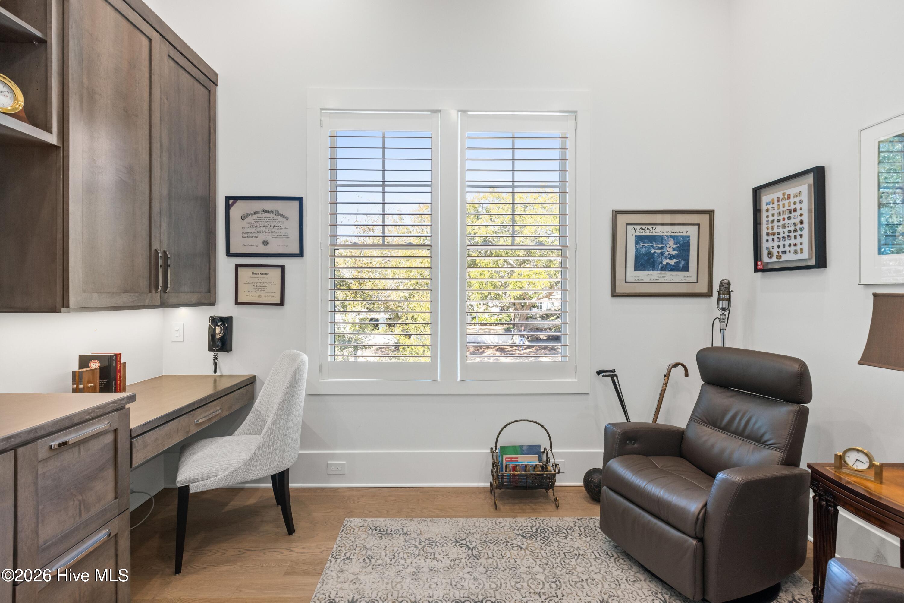 100556008 | Photo 23