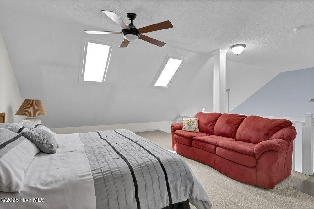 100509045 | Photo 27