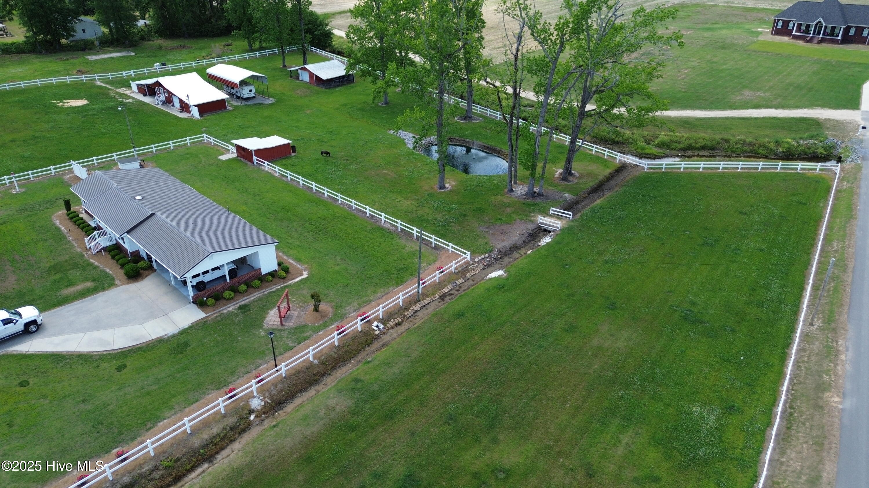 100554772 | Photo 62