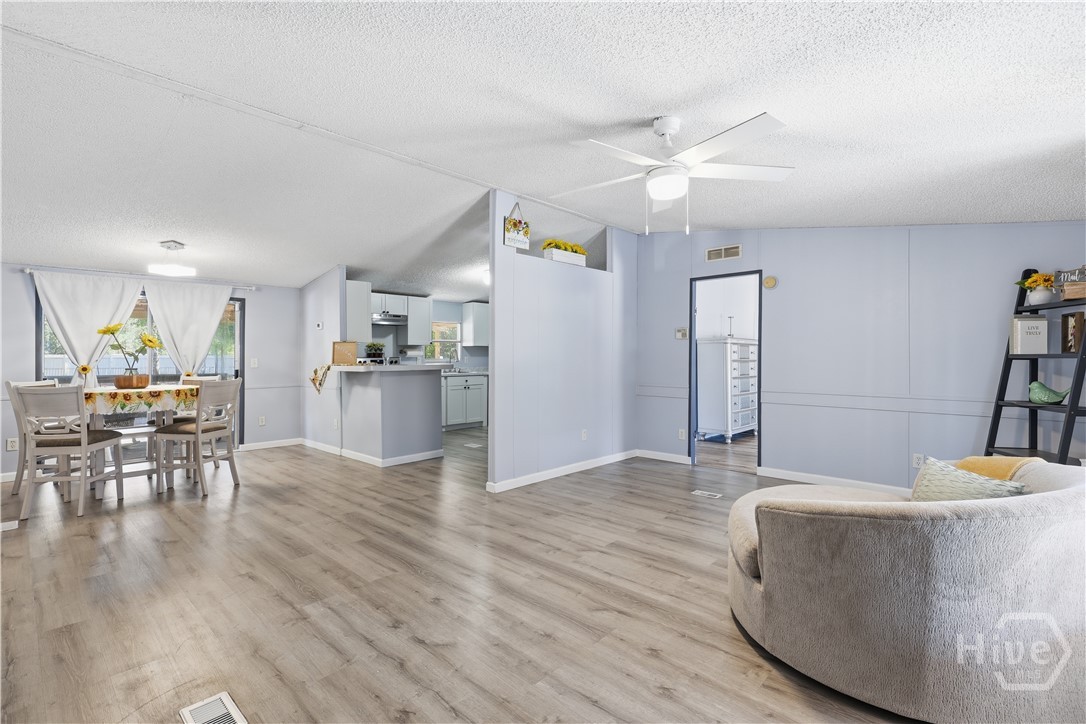 Homes for sale in Bloomingdale, GA | 124 Baldpate Rd, Bloomingdale, GA 31302 | MLS# SA343667